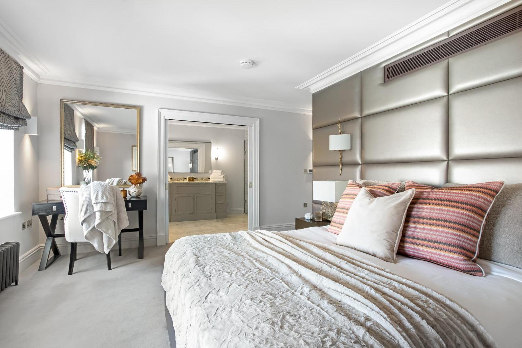 Apartment Luxurious Penthouse - Hyde Park- Air Con *