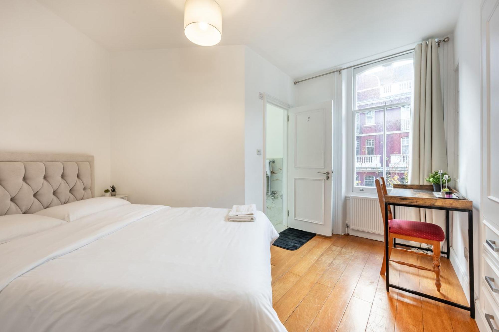 Appartement Luxury 2 Bedroom In *