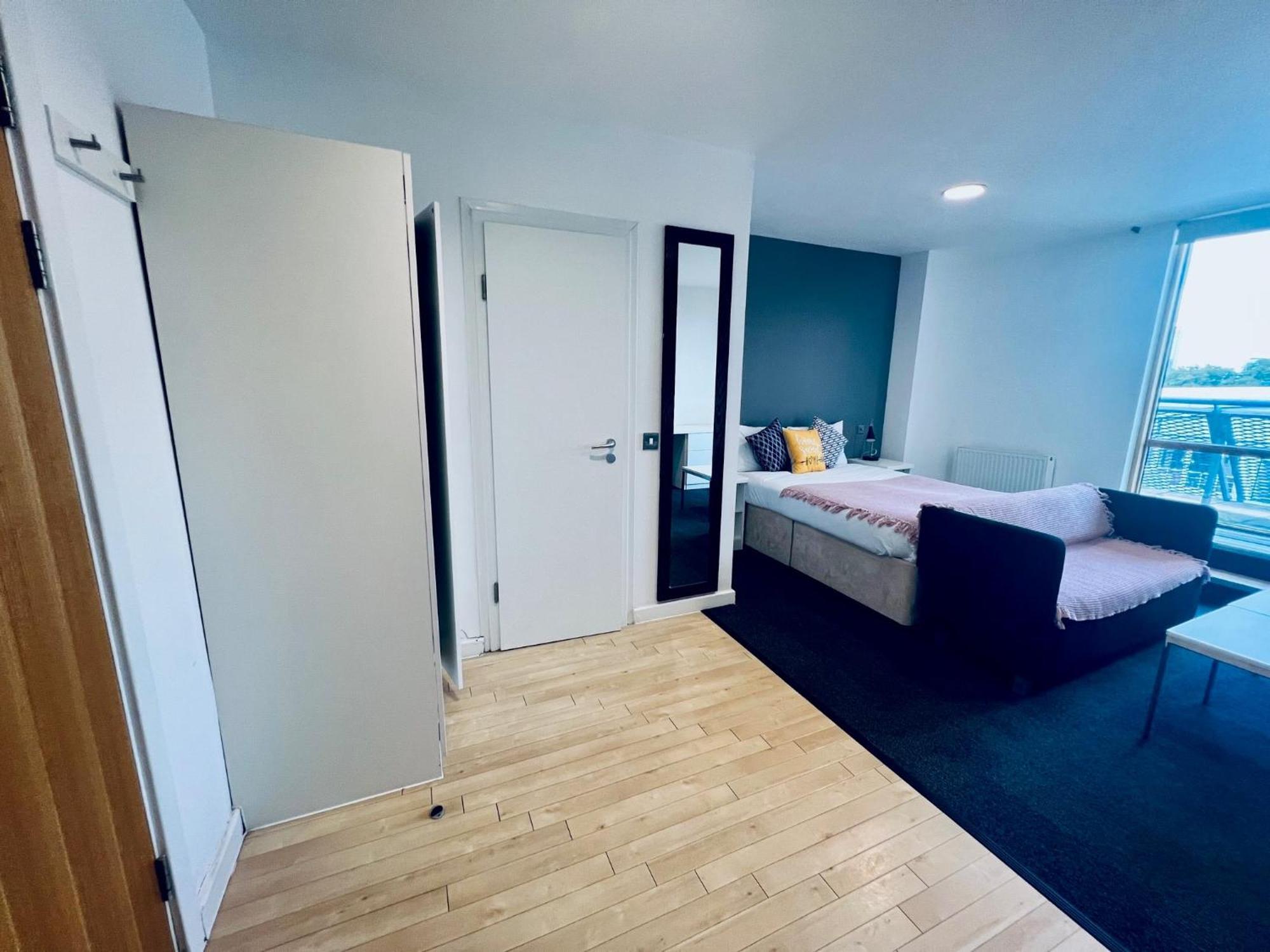 Stuhomes - Arundel House London