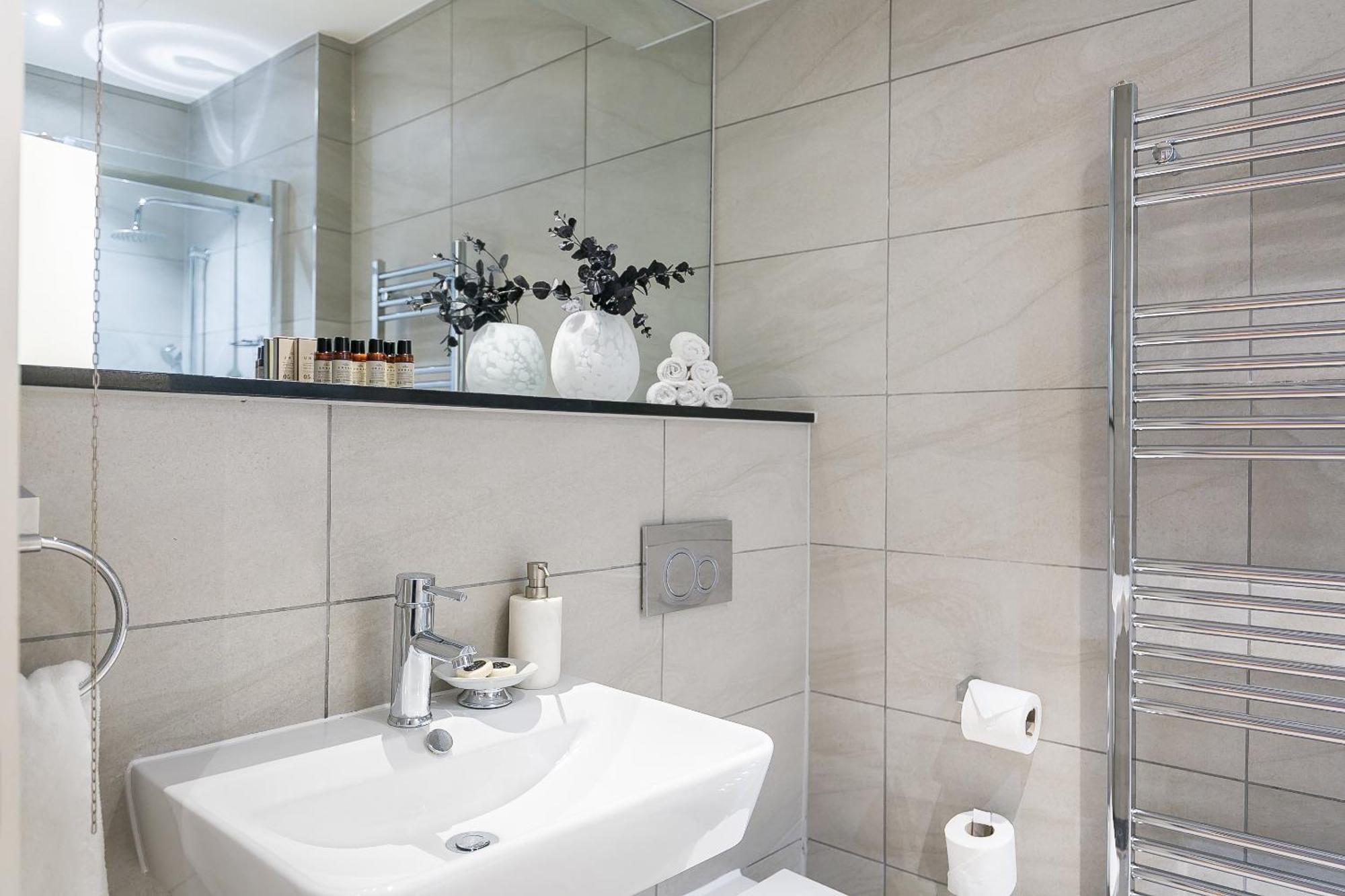 Urban Chic - Camden Apartment *