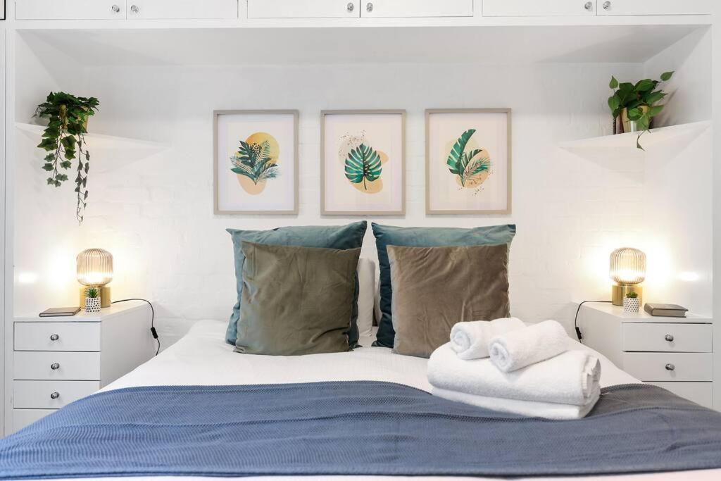 Apartment Two-bedroom Short Term & Flexible Renting Hackney With Free Wifi And Roof Terrace! *