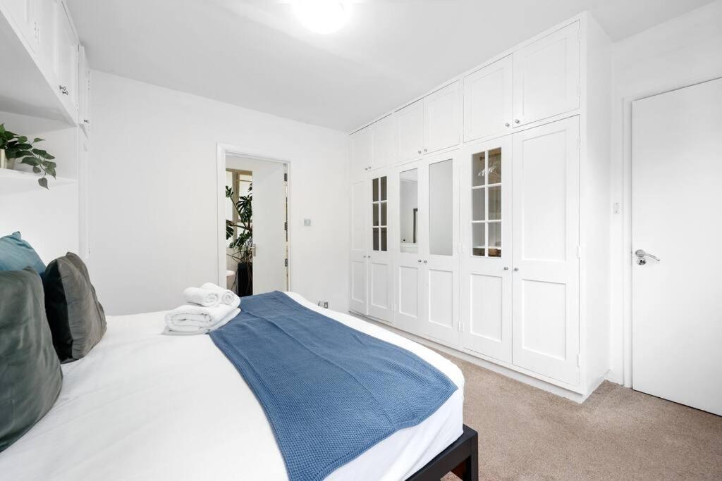 Apartment Two-bedroom Short Term & Flexible Renting Hackney With Free Wifi And Roof Terrace! *