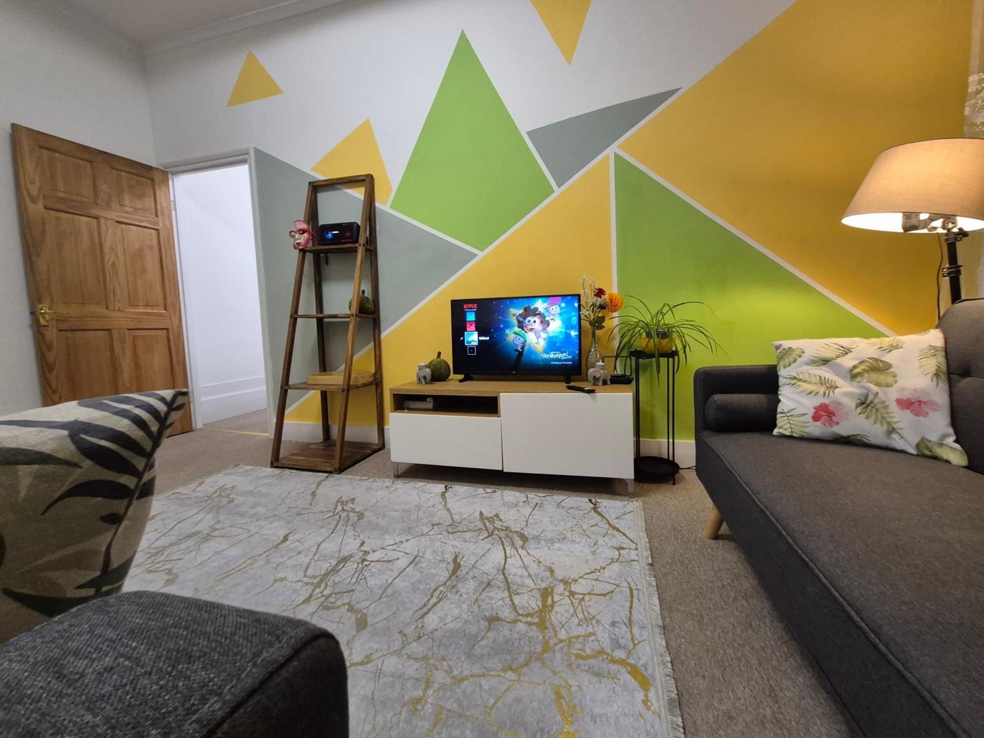 Apartment Stylish And Bright Flat In N8 Turnpike Lane - Piccadilly Line *
