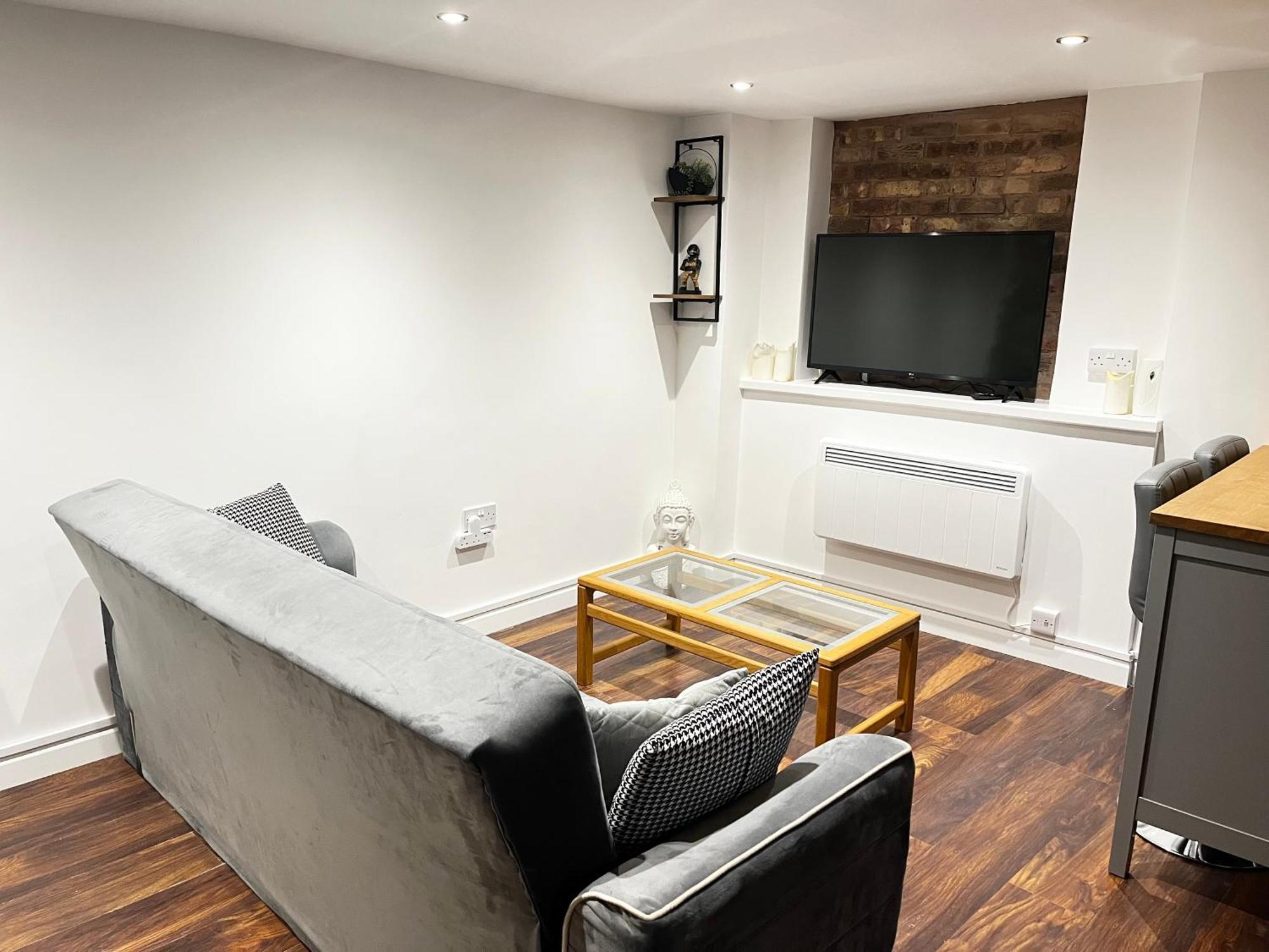 Apartment House With Garden Stoke Newington *