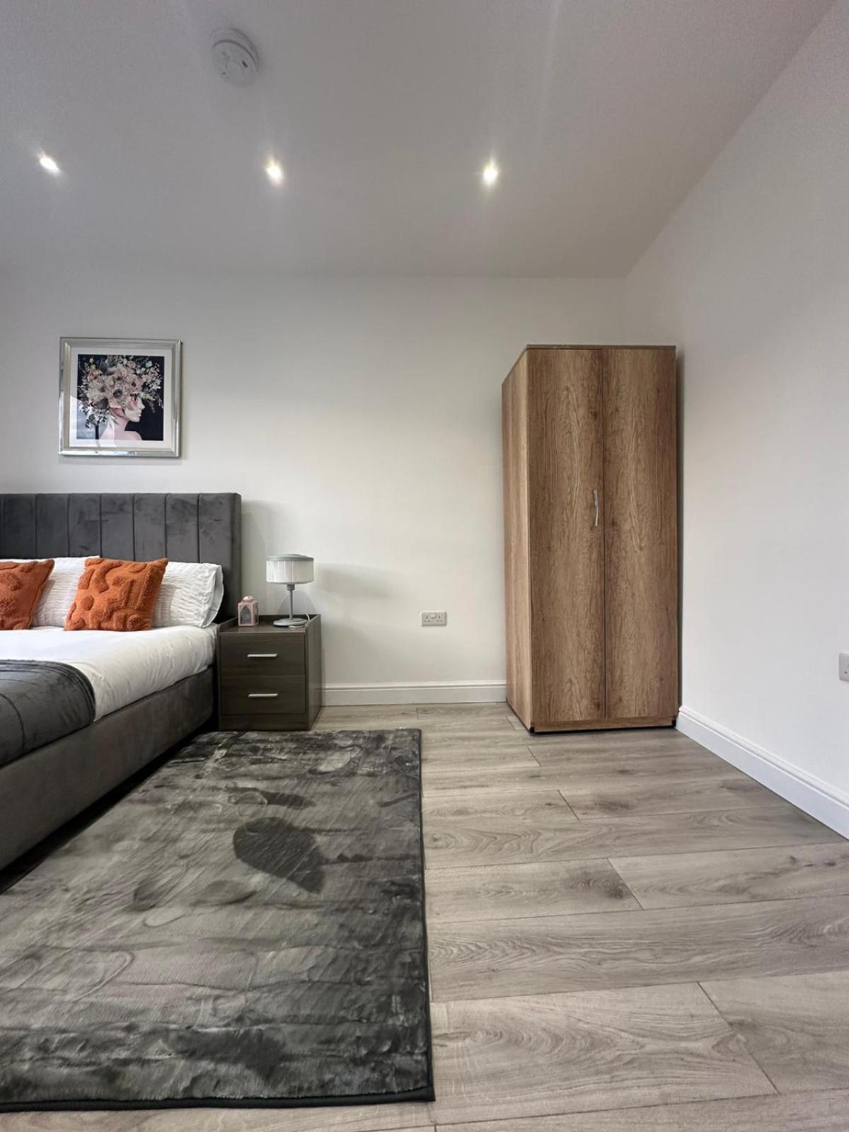 Modern Luxurious 1 Bed In King's Cross Apartment London