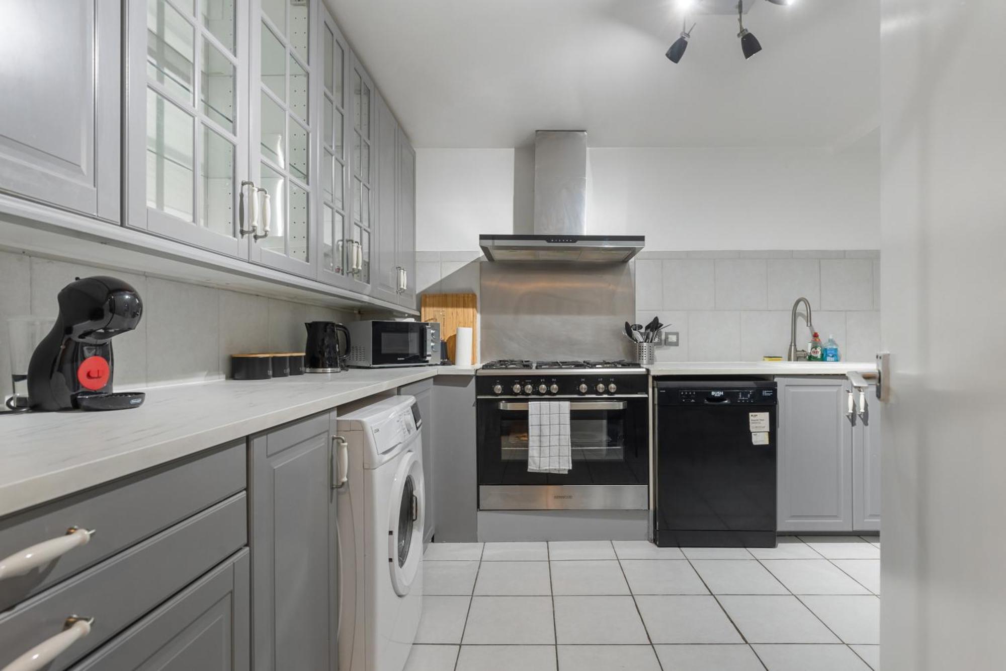 Archway Oasis - Beautiful & Spacious - Close To Ldn Apartment