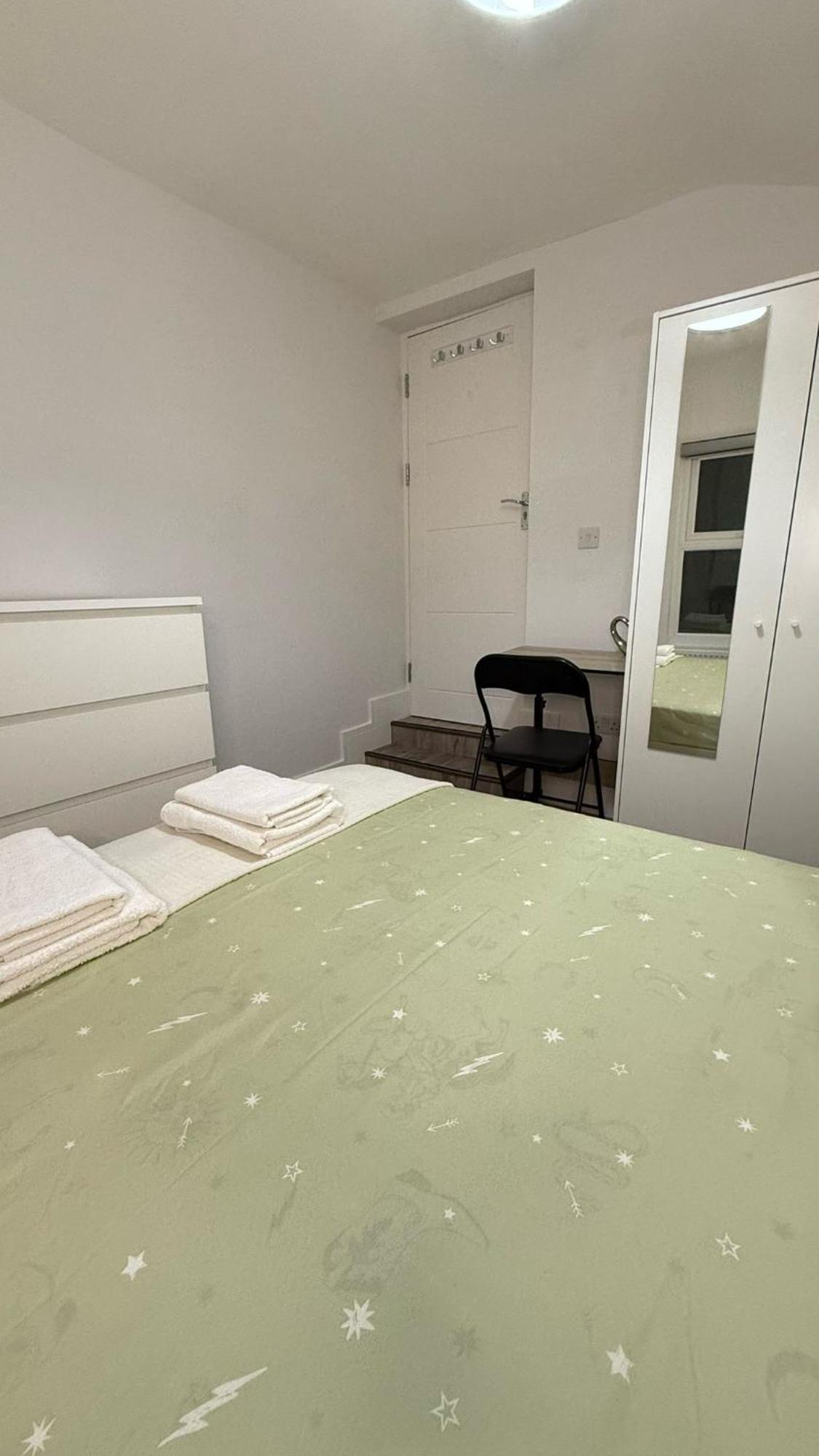 Privat overnatting Double With Garden View London