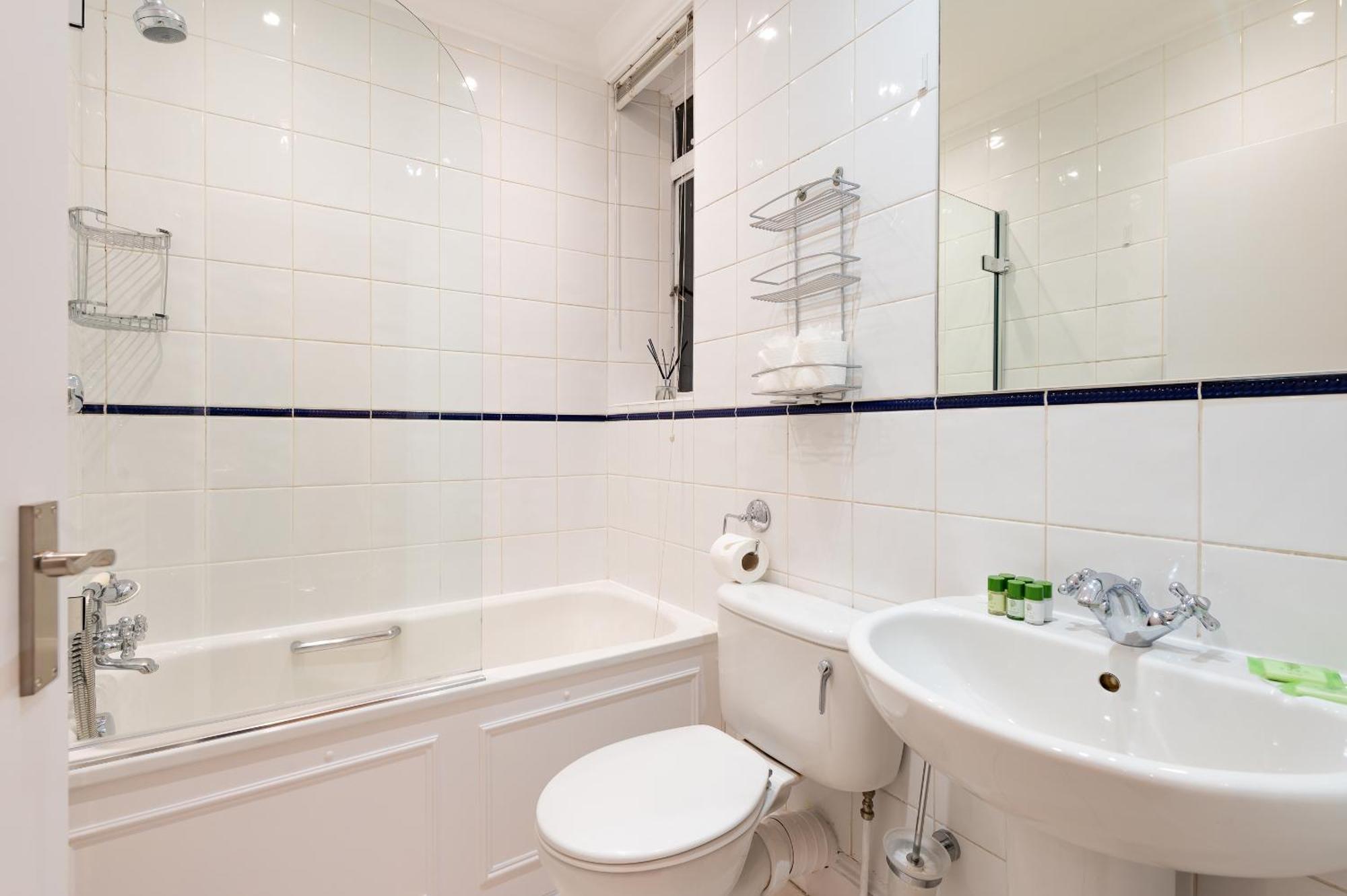 Pembridge Gardens By Capital * London