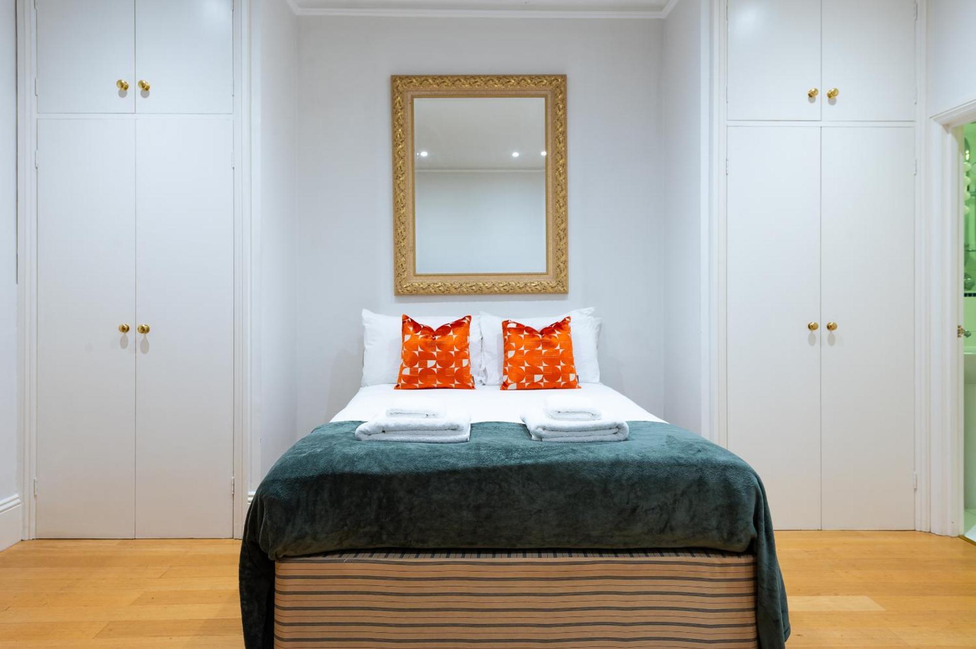 Pembridge Gardens By Capital Apartment *