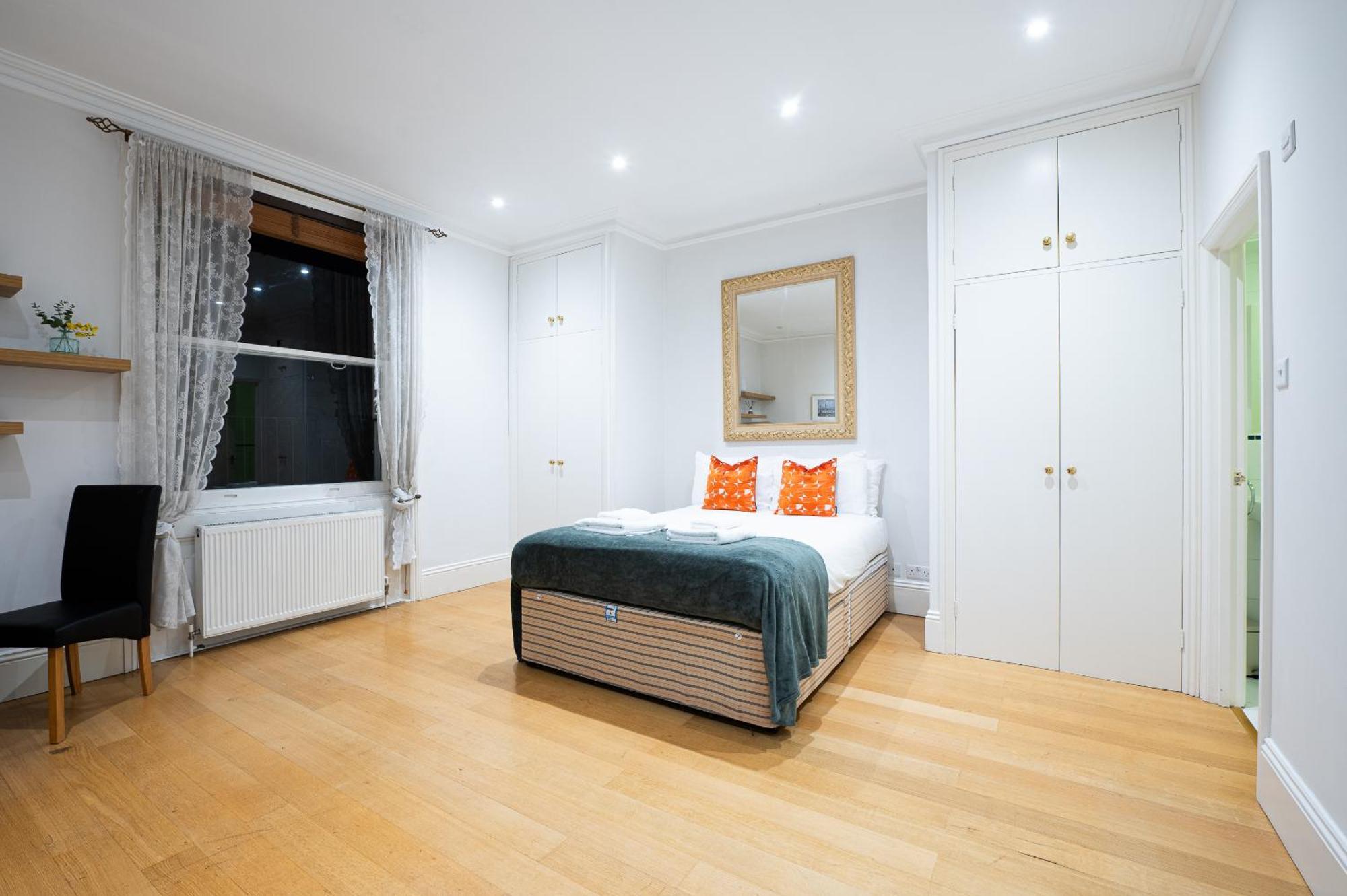 Pembridge Gardens By Capital Apartment