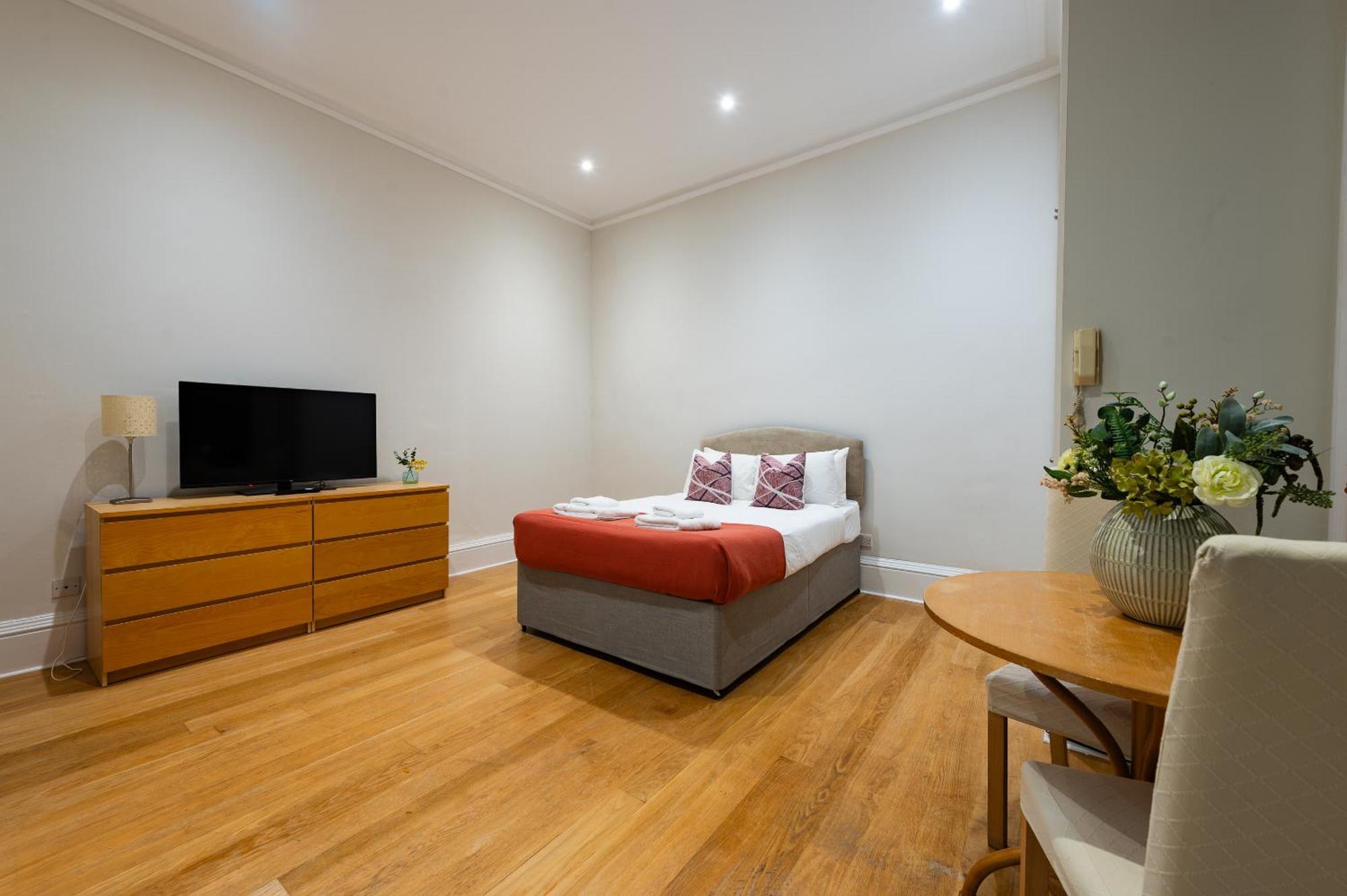 Pembridge Gardens By Capital London