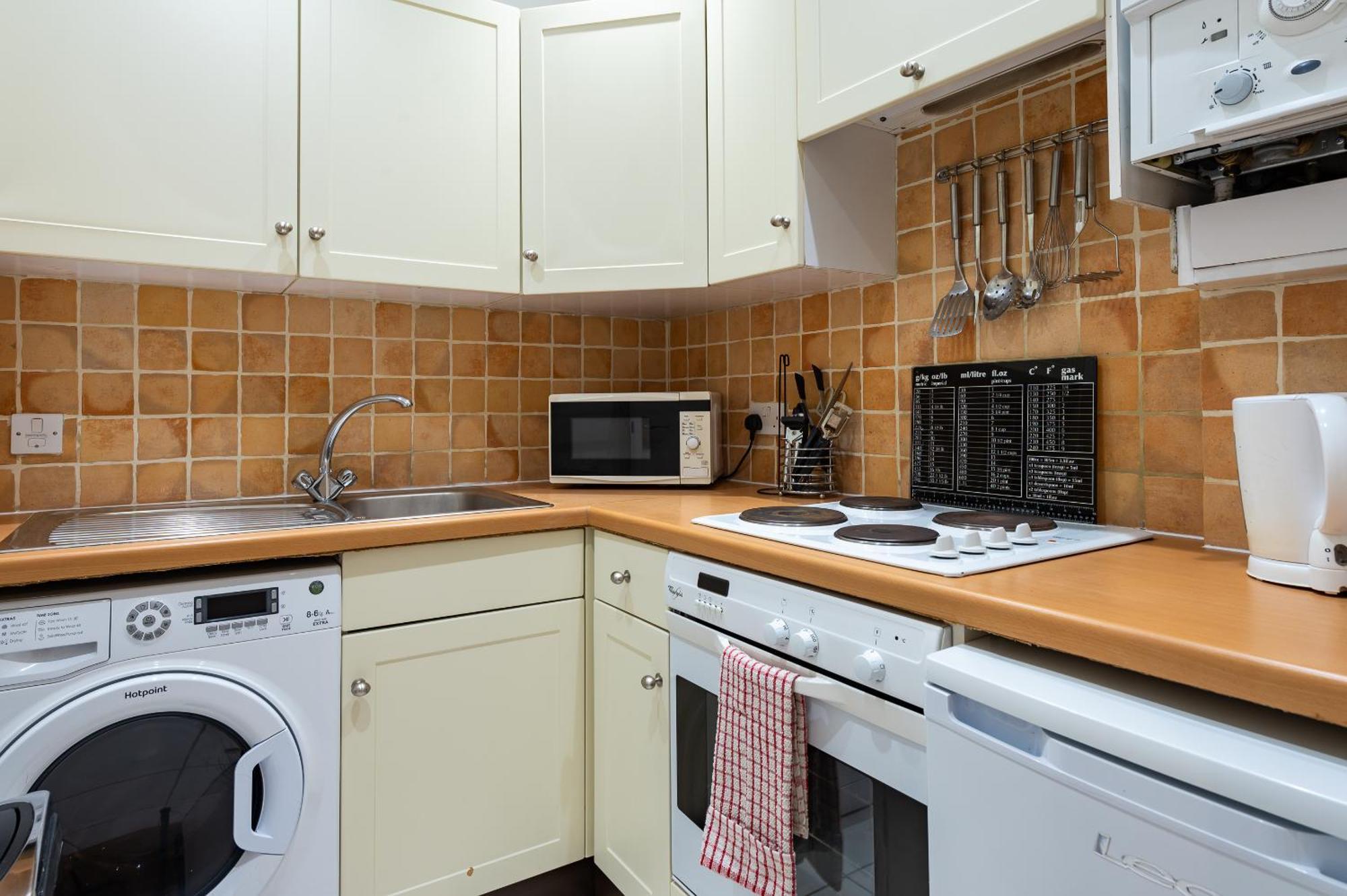 Pembridge Gardens By Capital Apartment *