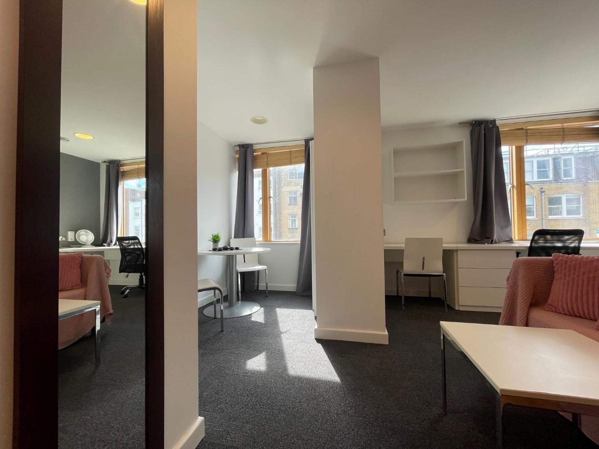 Stuhomes - Arundel House Apartment