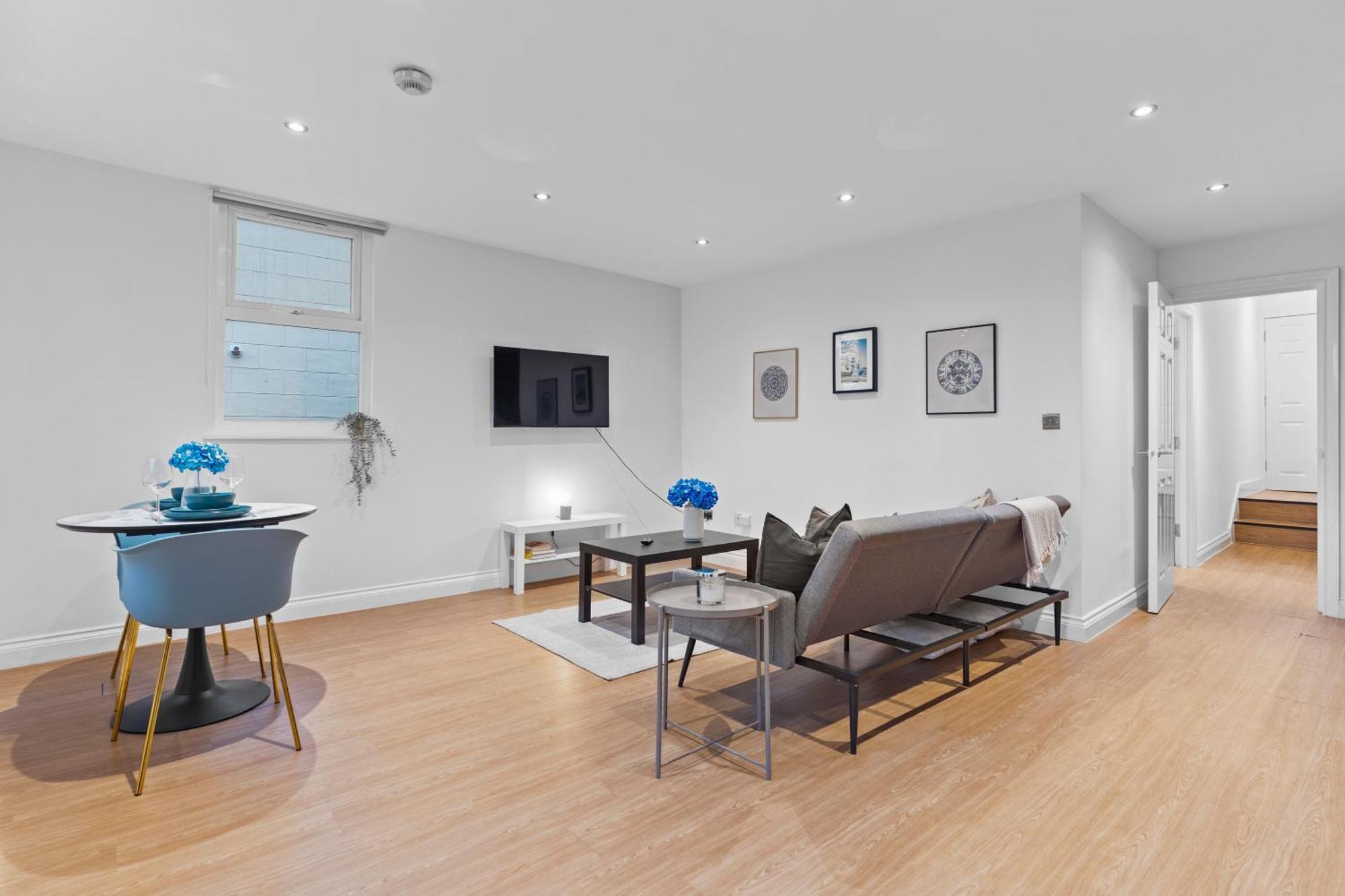 Modern With Free Wifi Leilighet London