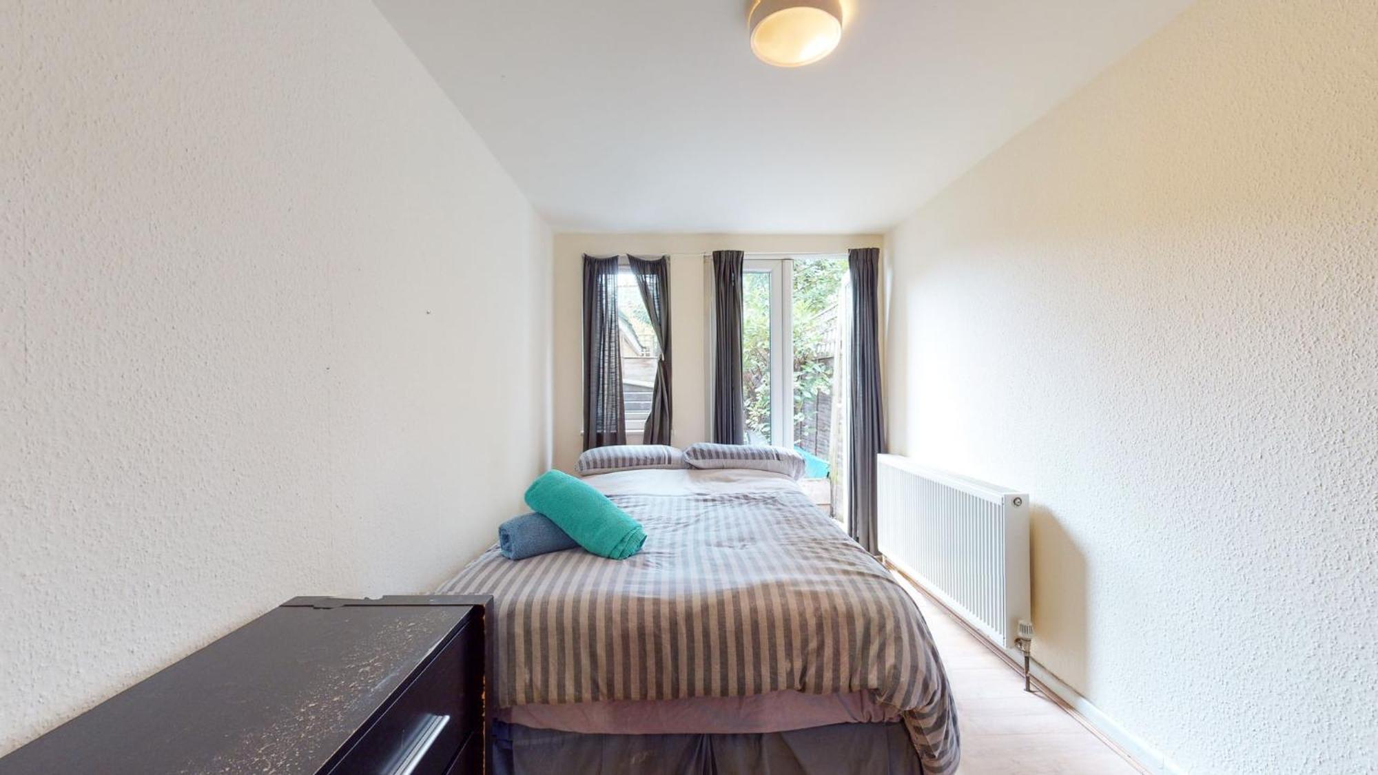 Studio 20 Ash Aparthotel