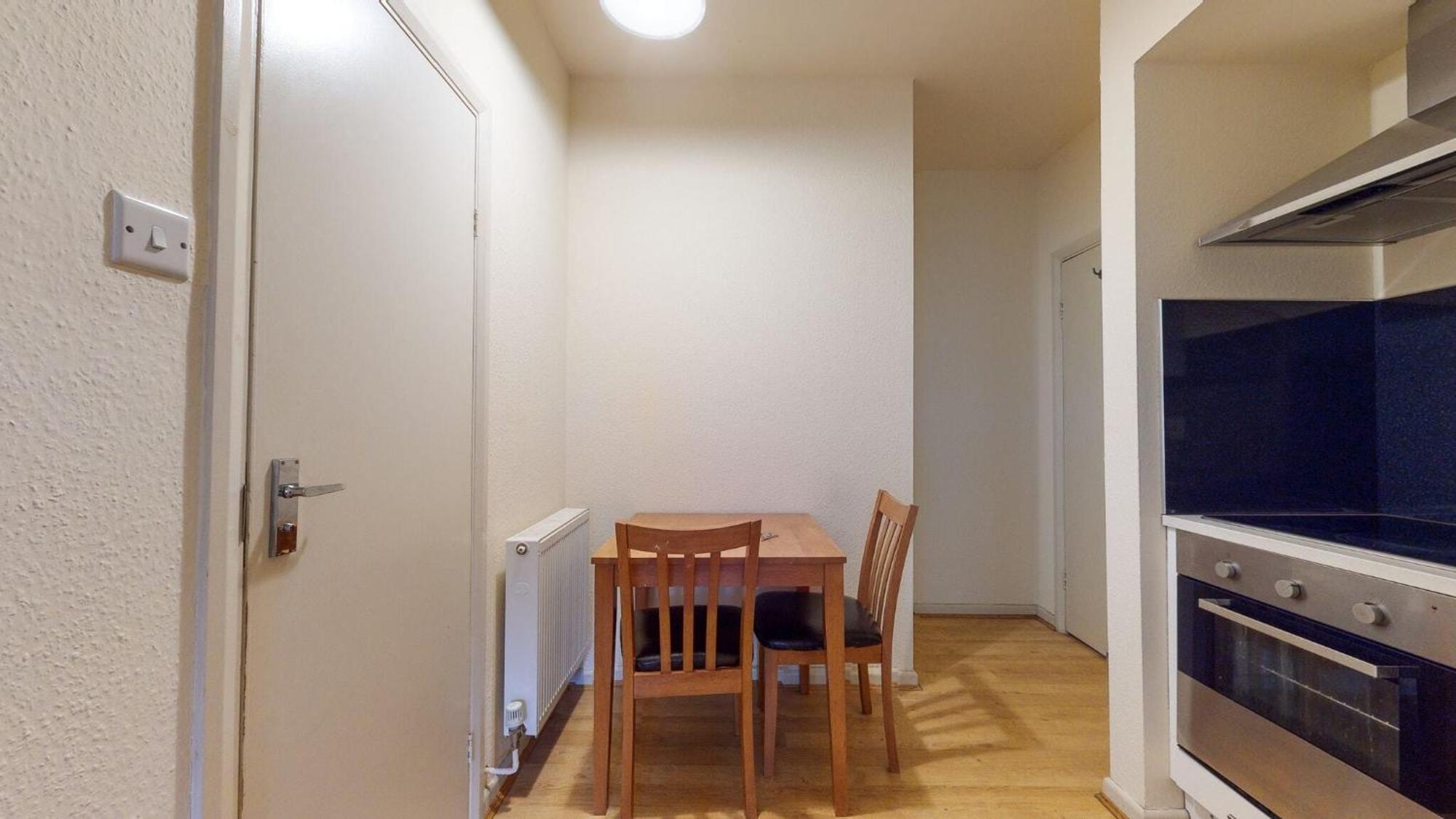 Aparthotel Studio 20 Ash *