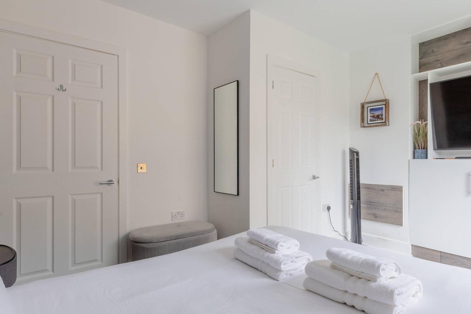 Bright 2 Bedroom Flat In Lambeth With Balcony * Londen