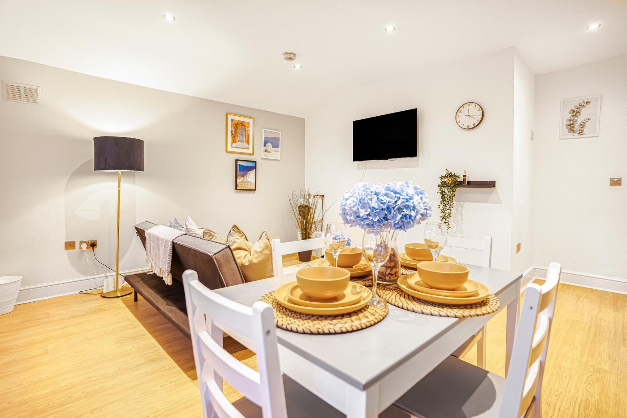 Modern With Free Wifi Leilighet London