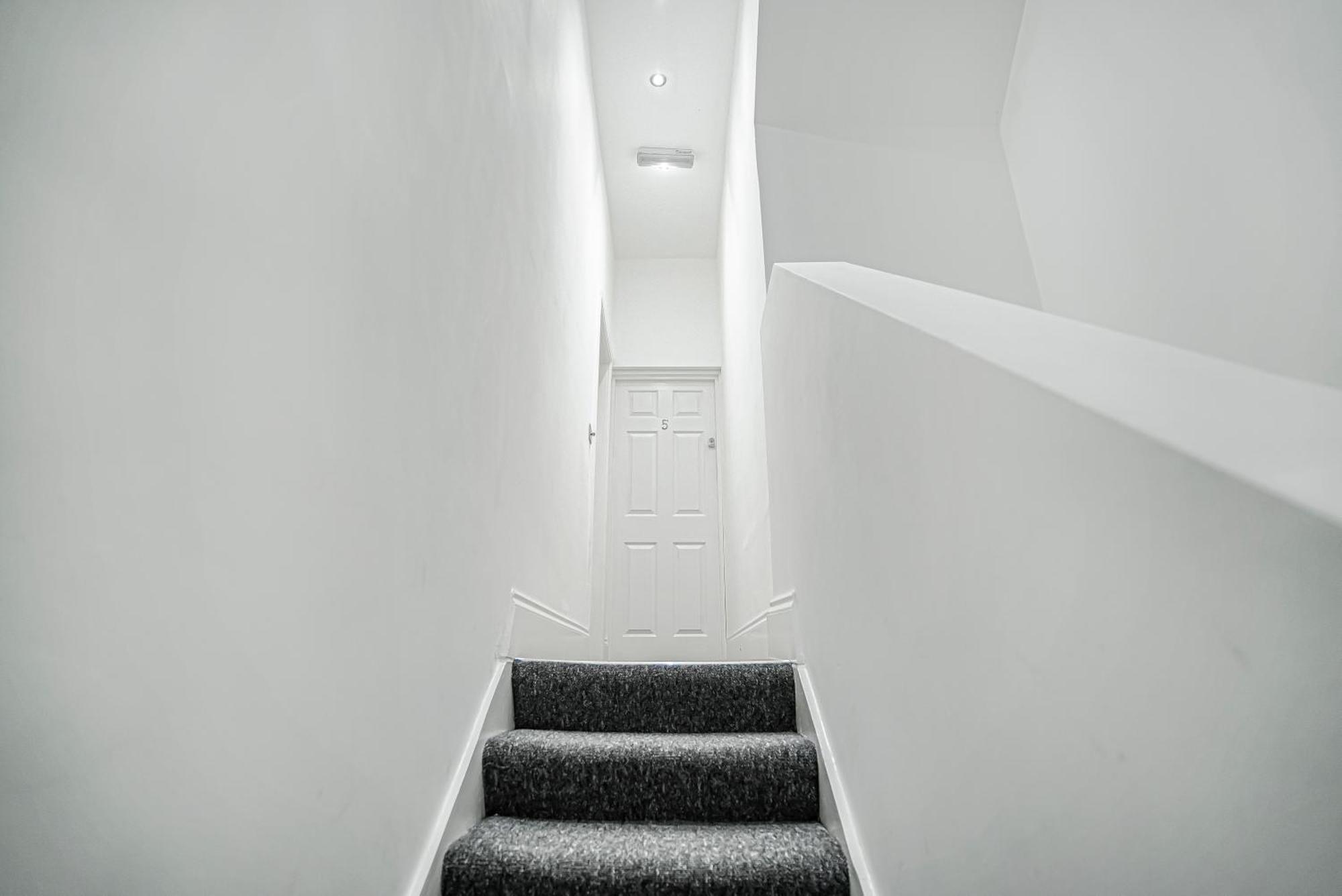 Leilighet Modern With Free Wifi London