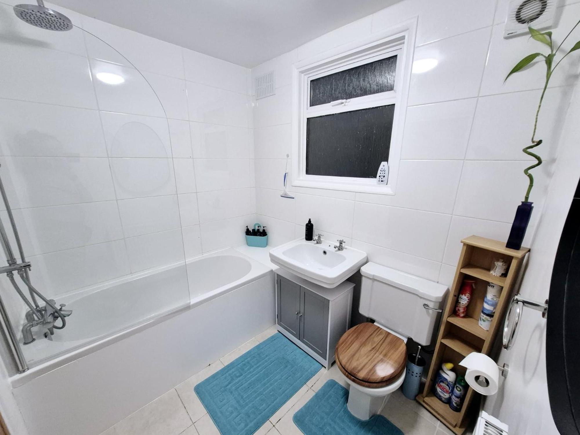 Apartment Stylish And Bright Flat In N8 Turnpike Lane - Piccadilly Line