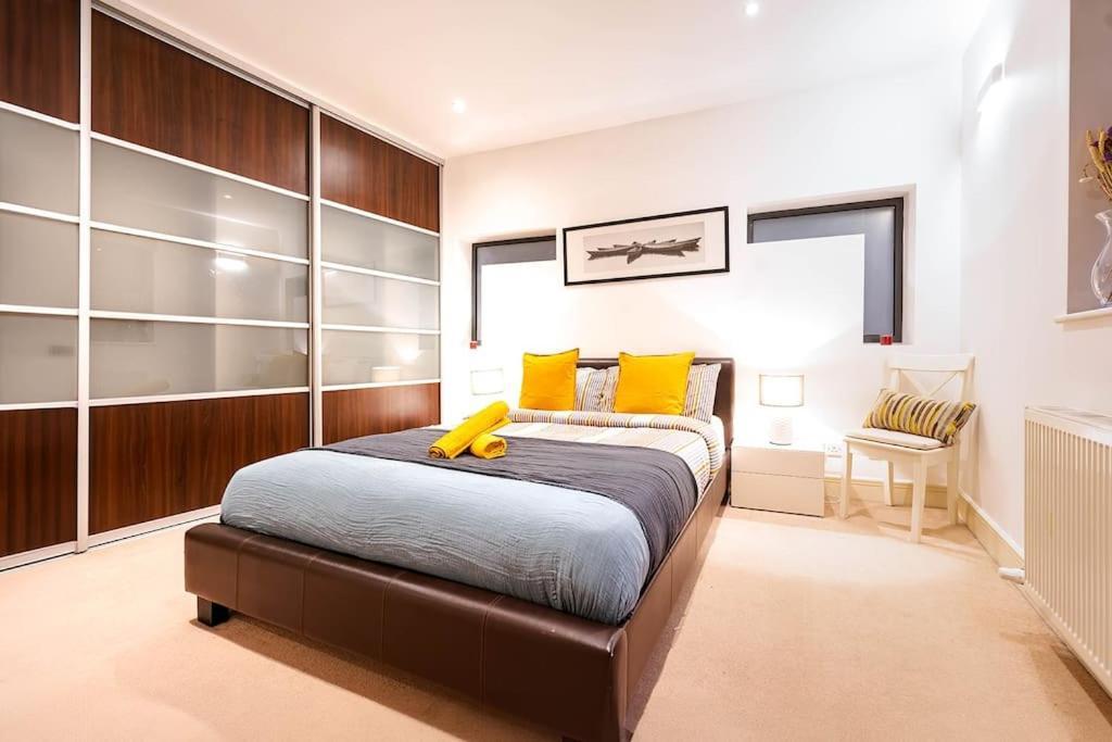 Bright & Modern One Bedroom Flat In Farringdon Apartment *