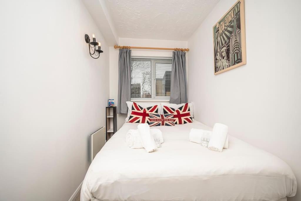 Cosy 2 Bedroom Flat Close To Tower Bridge With Free Parking Leilighet London