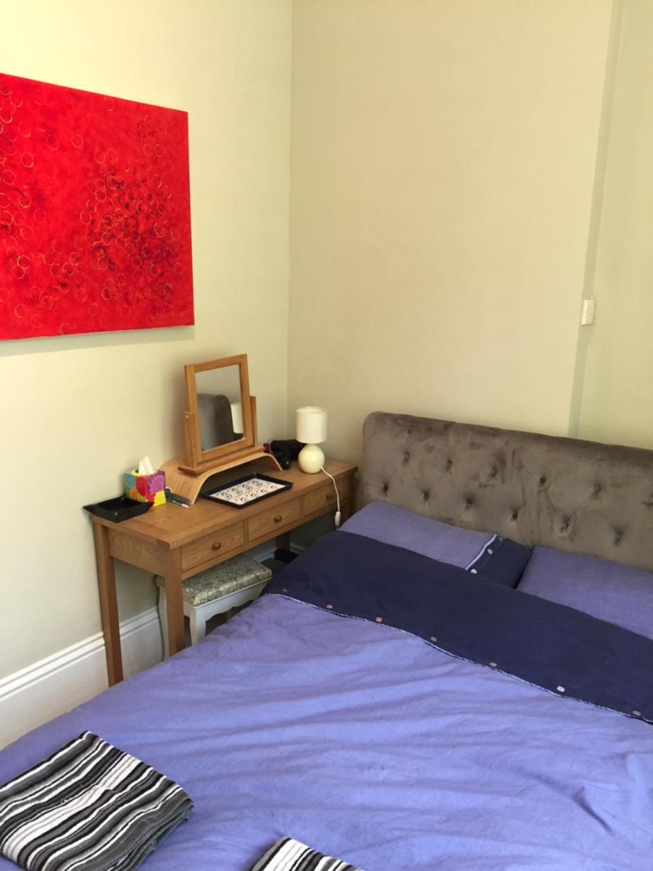 Beautiful One Bedroom Flat With Private Balcony Apartment