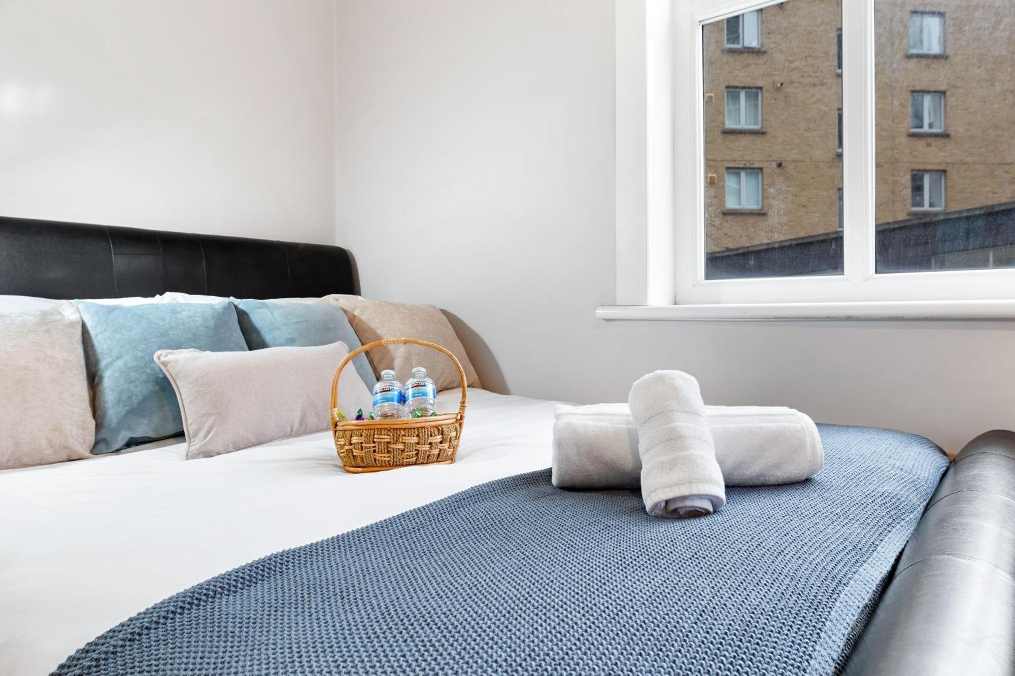 Stylish 1 Bed Canary Wharf - Perfect For Corporate & Tourists