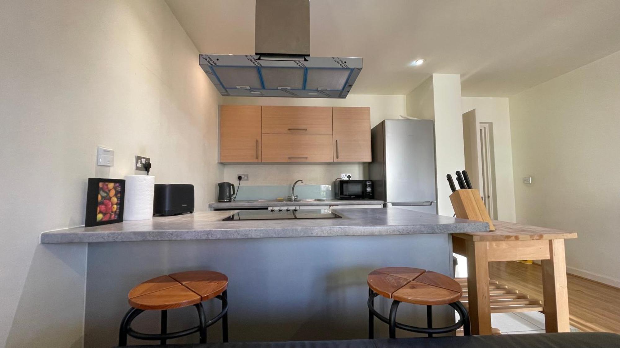 Stratford 2 Bedroom With 2 Bathrooms & Great Links Apartment