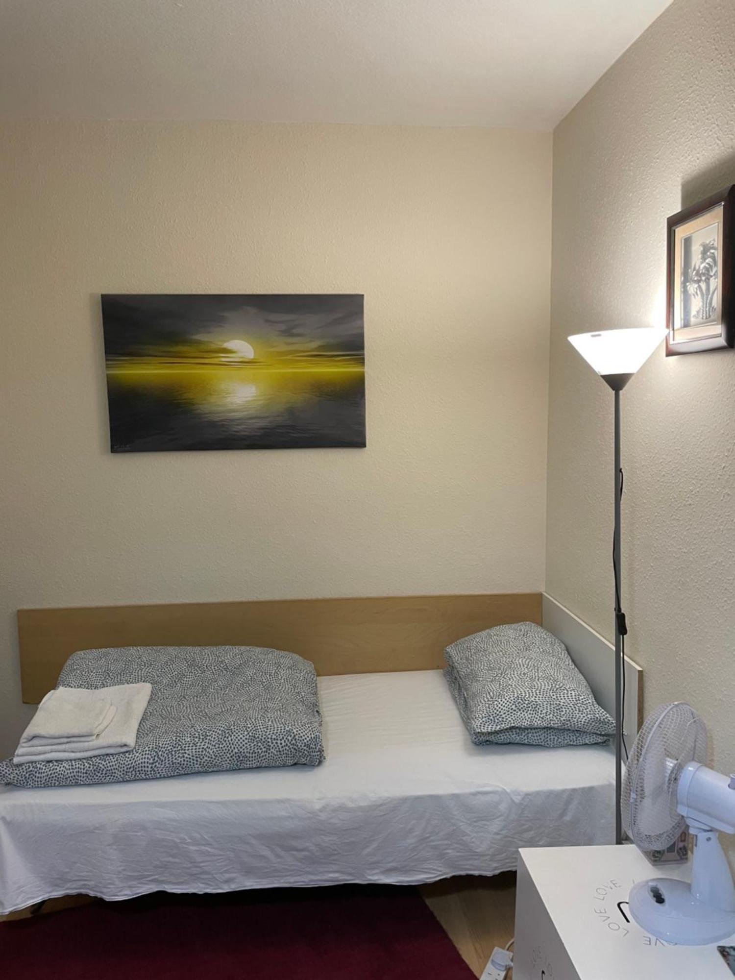 Single - Kings Cross, Female Only,, Homestay