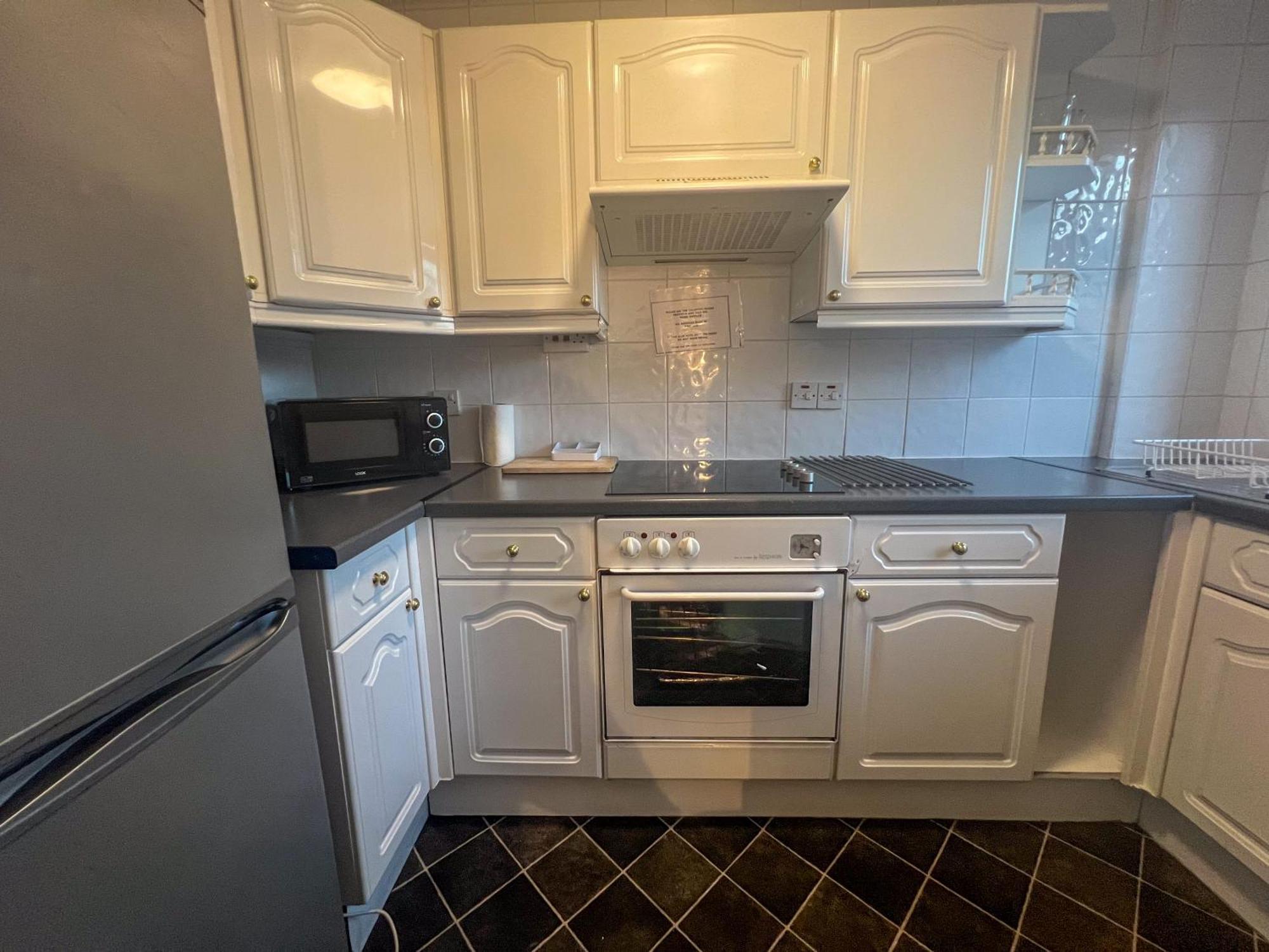Collection In Prestigious Mayfair Location Apartment *