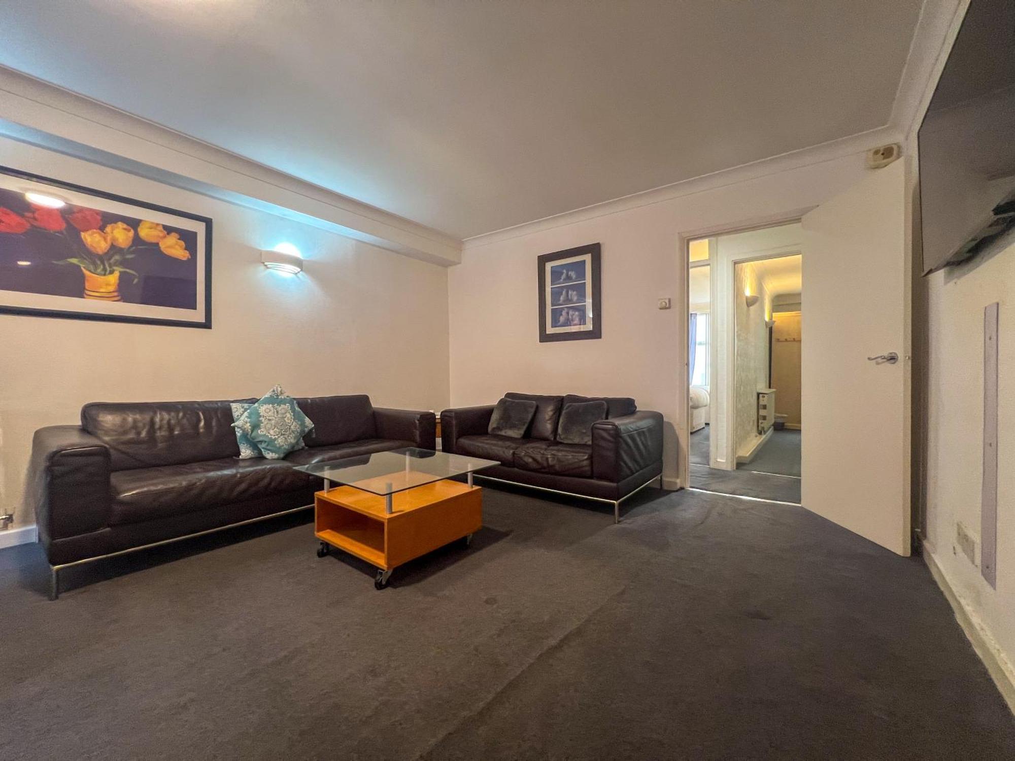 Collection In Prestigious Mayfair Location * London