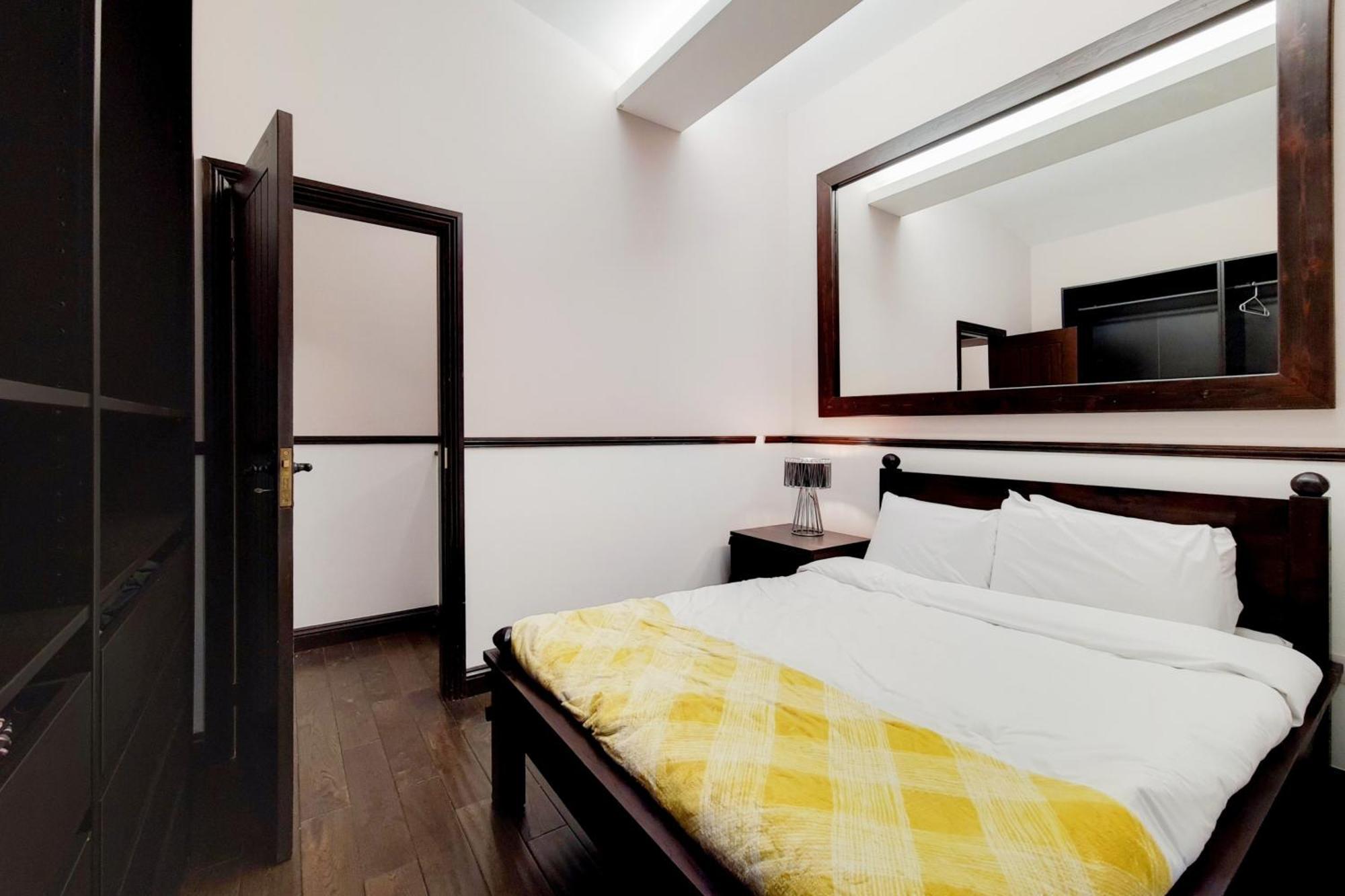 Belgravia Apartment