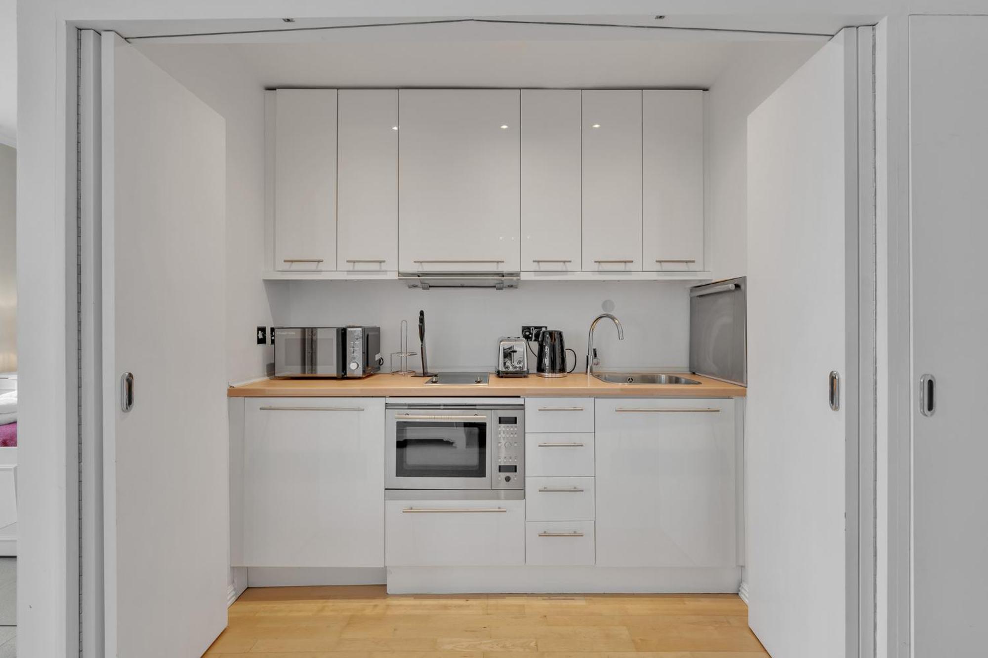 Belgravia Apartment *