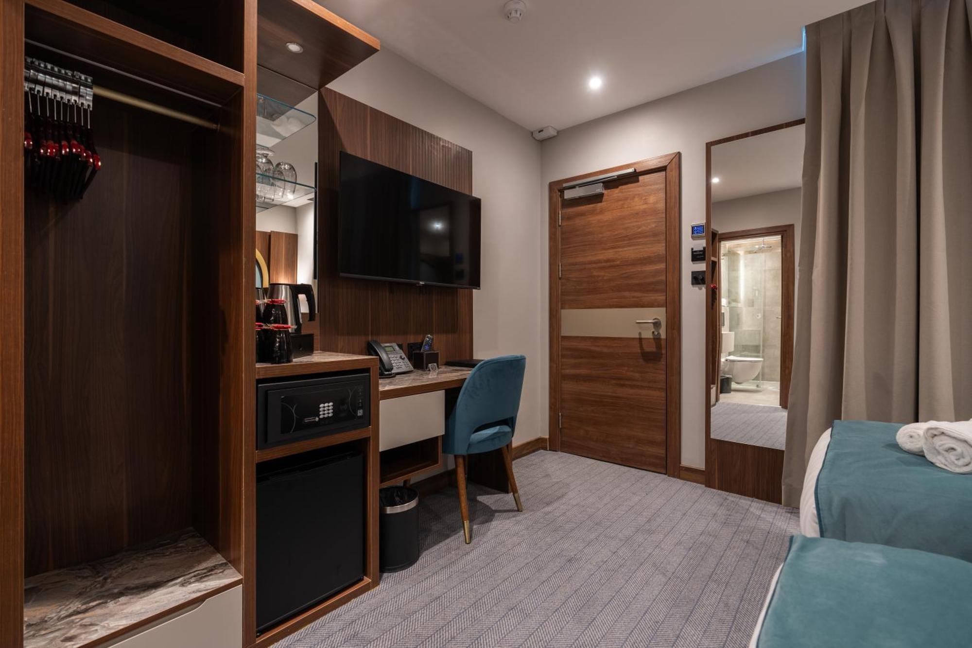 St Mark's - Merit 4* London