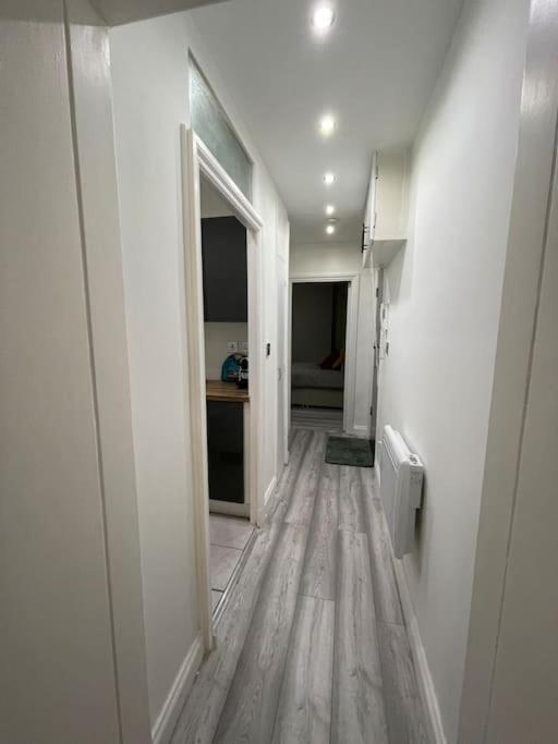 Apartment Life Access Everywhere London