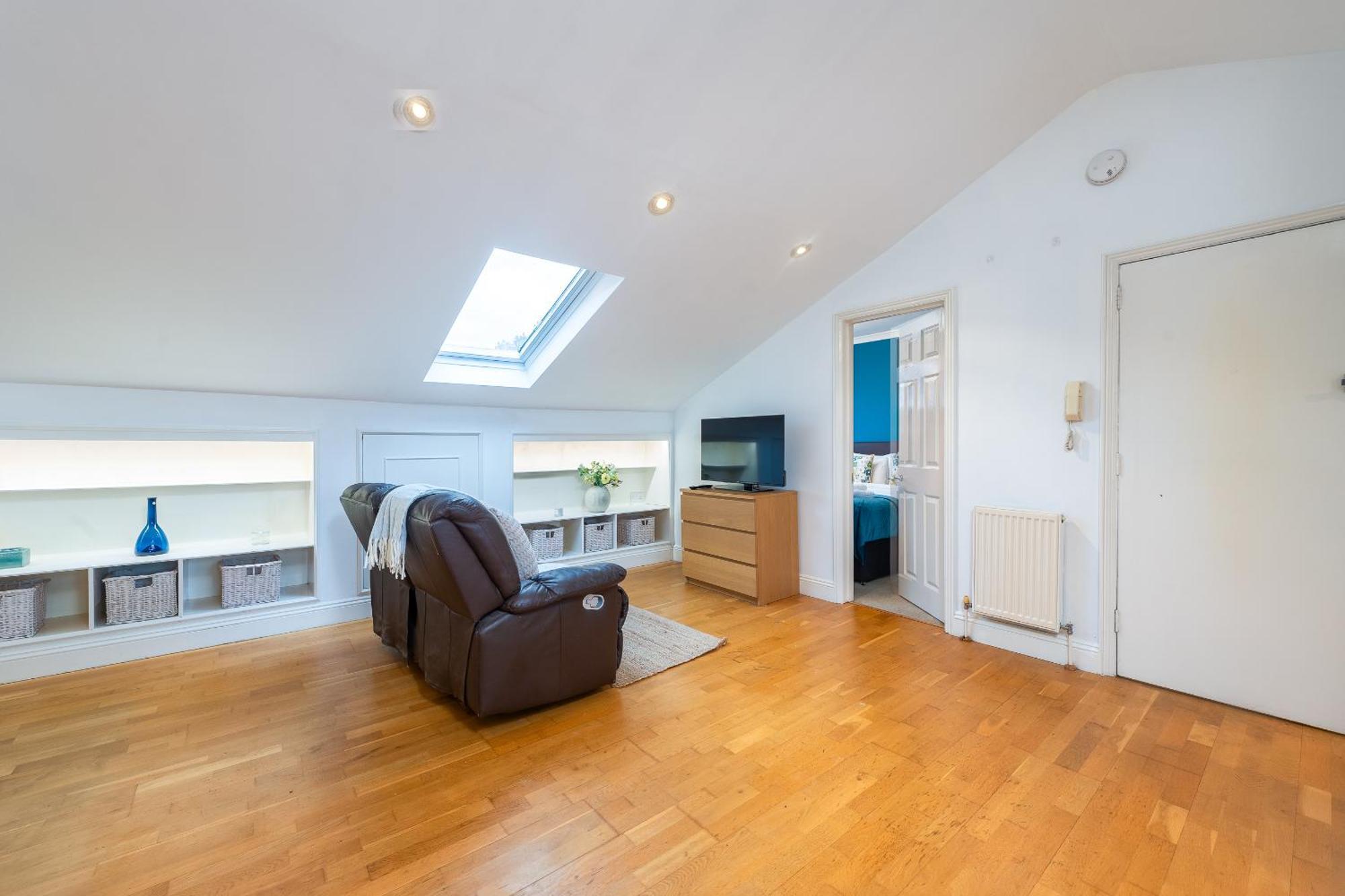 Pembridge Gardens By Capital * London