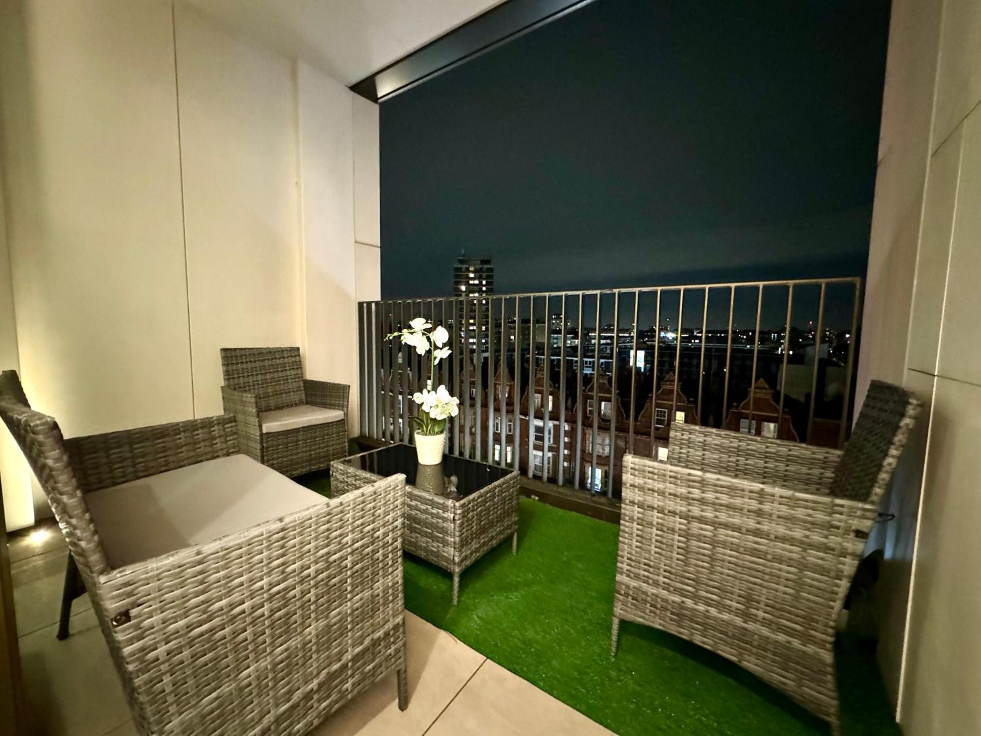 2 Bedroom Luxury Edgware Road By Wild Leilighet London