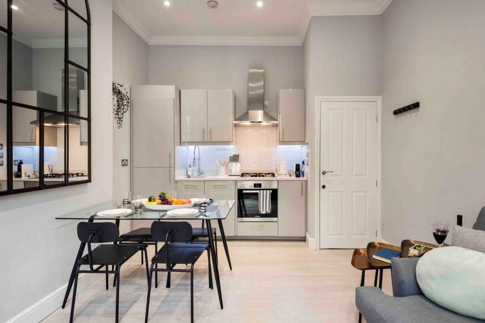 Bright And Modern Bayswater * London