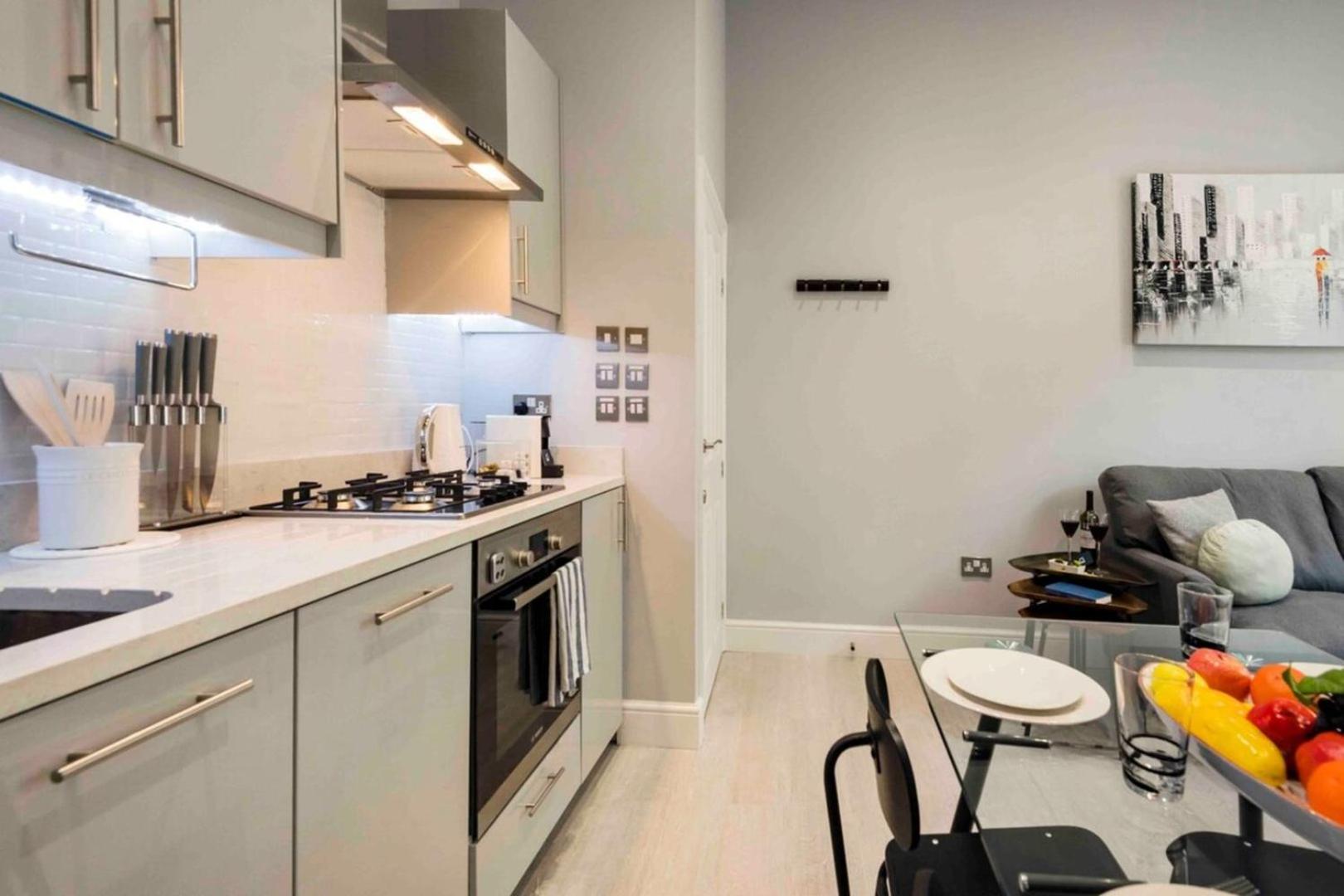 Bright And Modern Bayswater