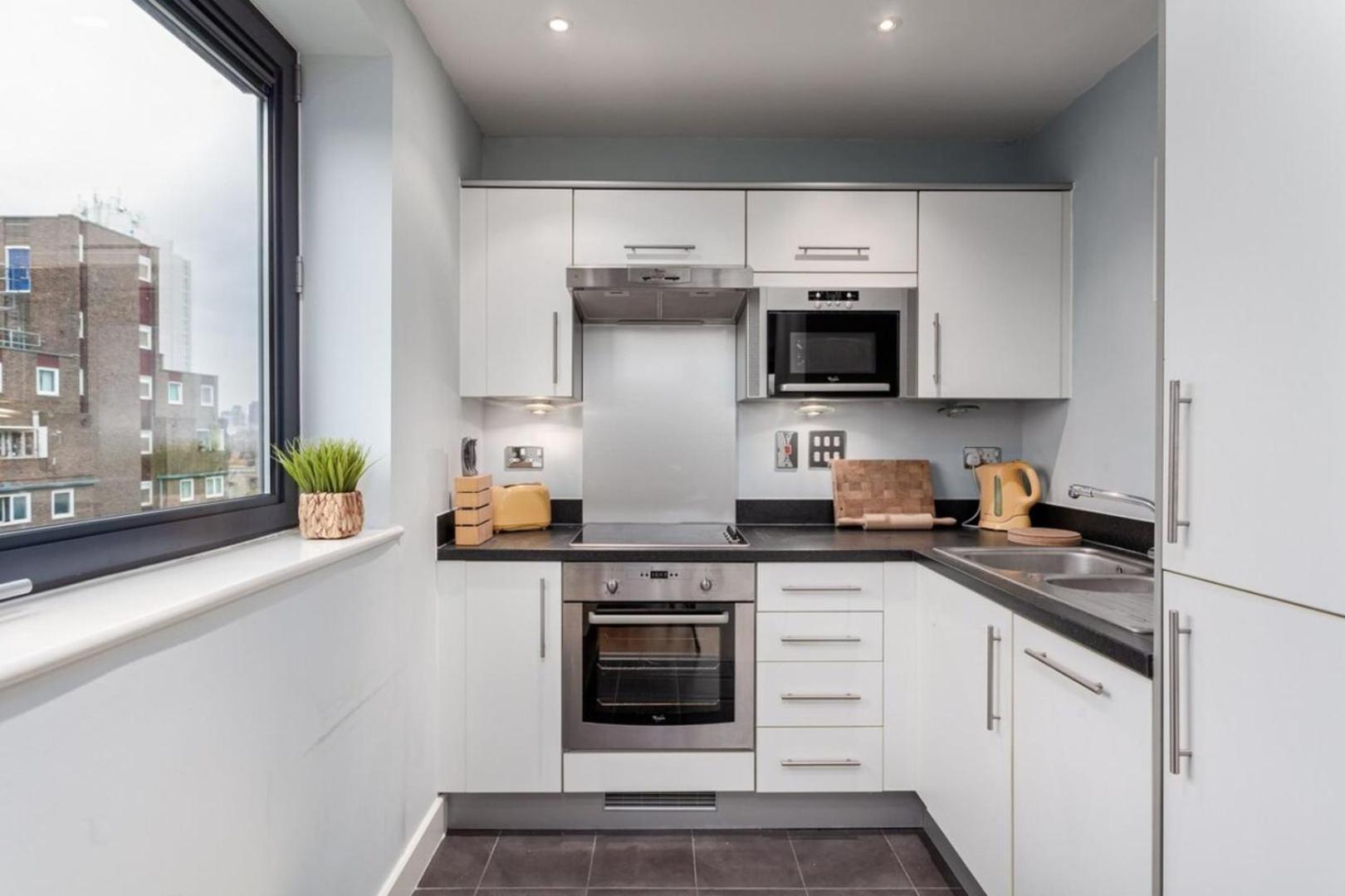 Bright And Stylish Kennington Gem Leilighet