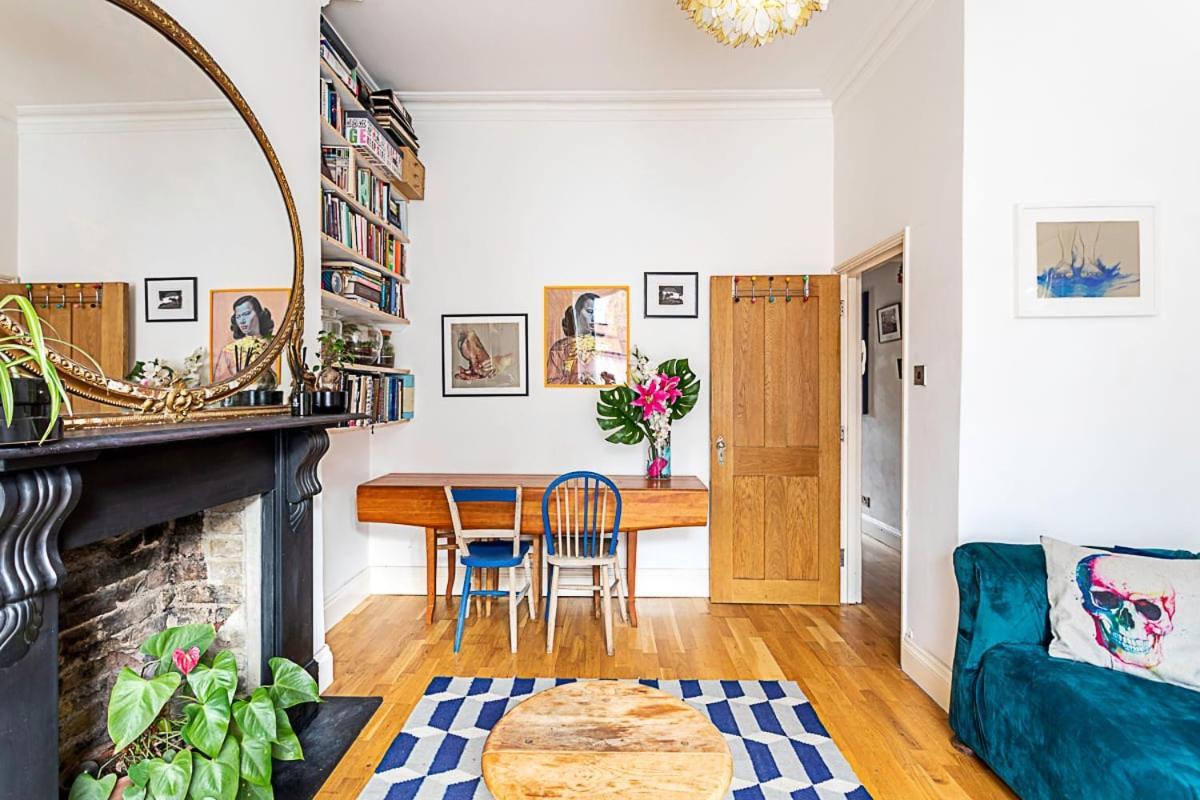 Charming Acton Dollhouse Appartement *