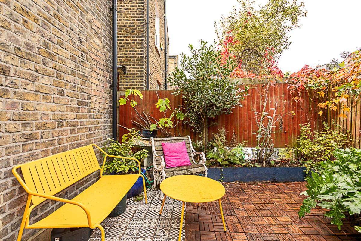 Charming Acton Dollhouse Appartement Londen