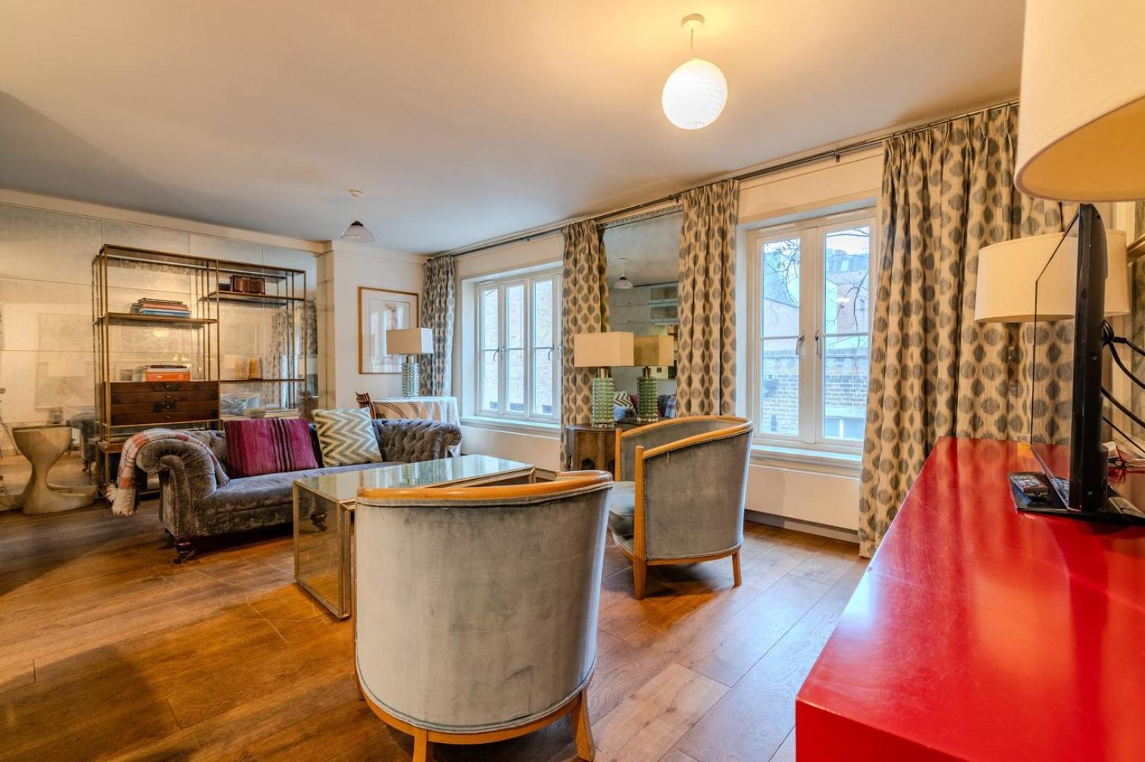 Beautiful Three Bedroom House In West * Londres