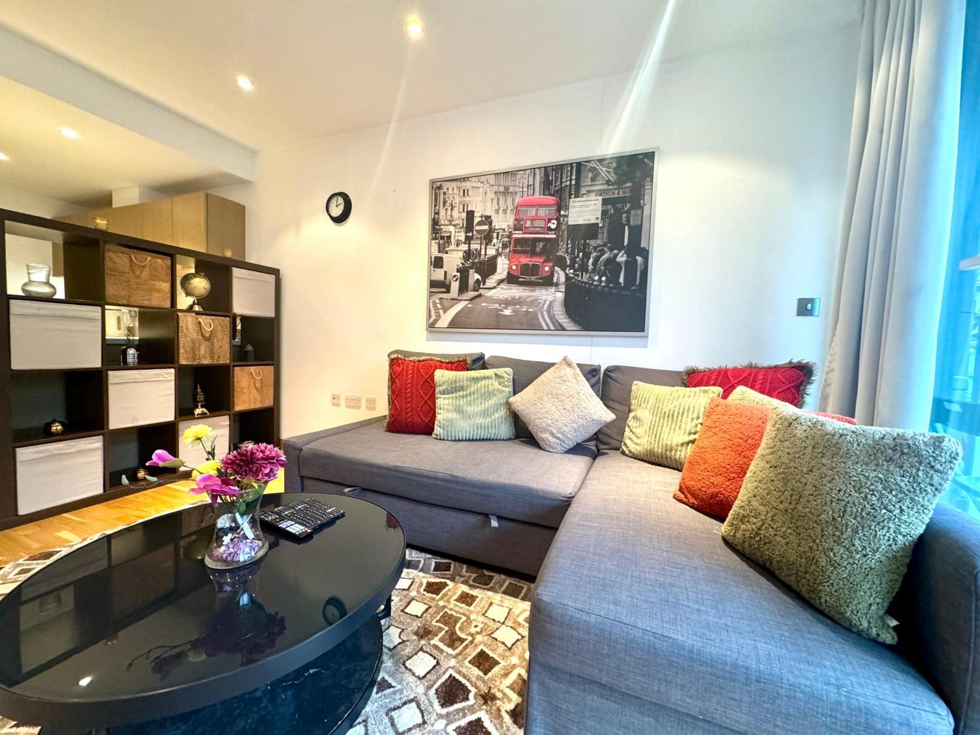 Cute 1 Bedroom Battersea Central By Wild * Londres