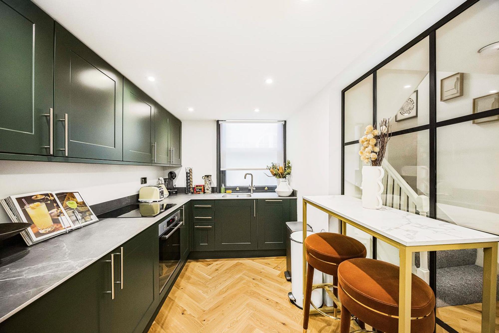 Stylish 2-bed Townhouse In Mayfair *