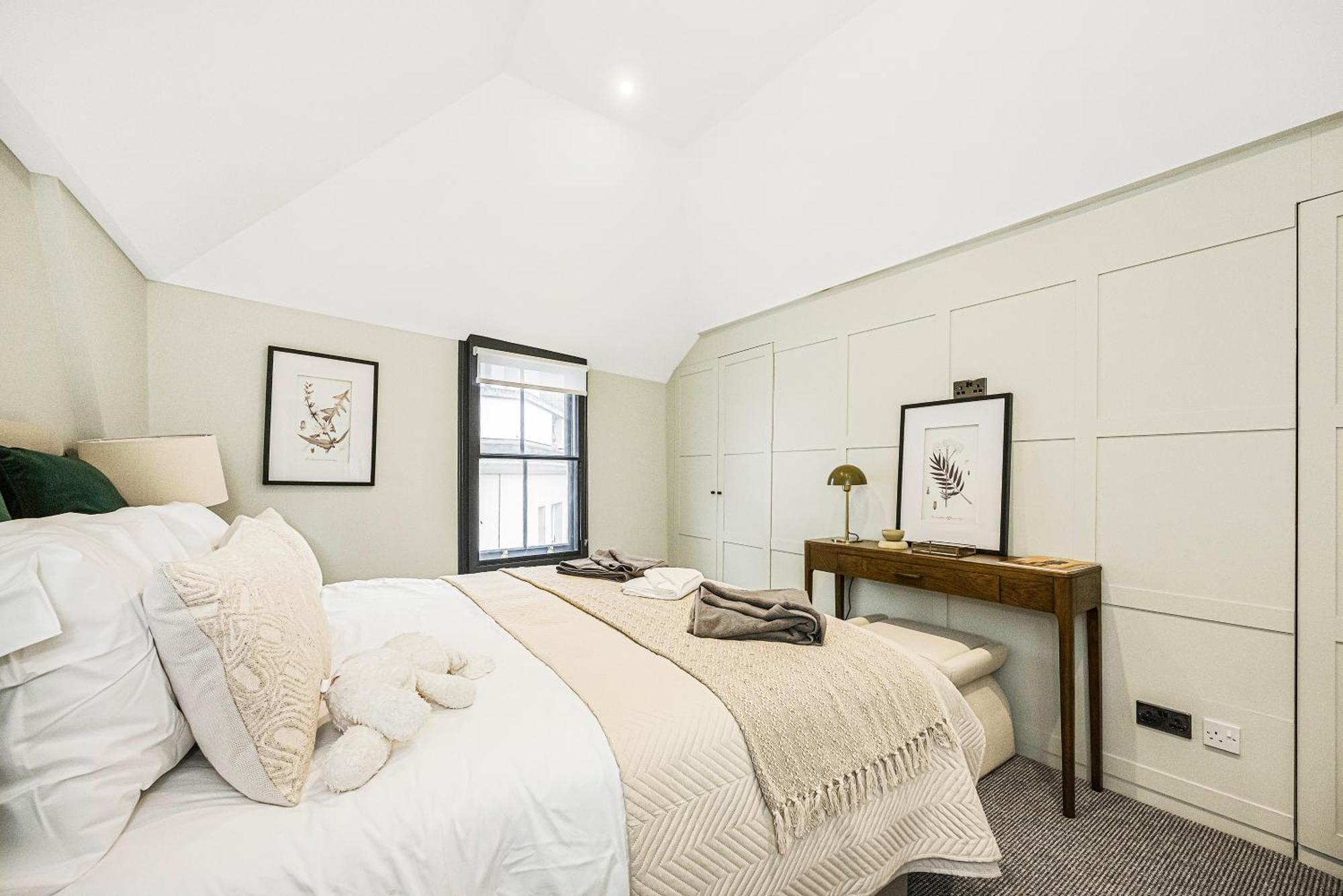 Stylish 2-bed Townhouse In Mayfair