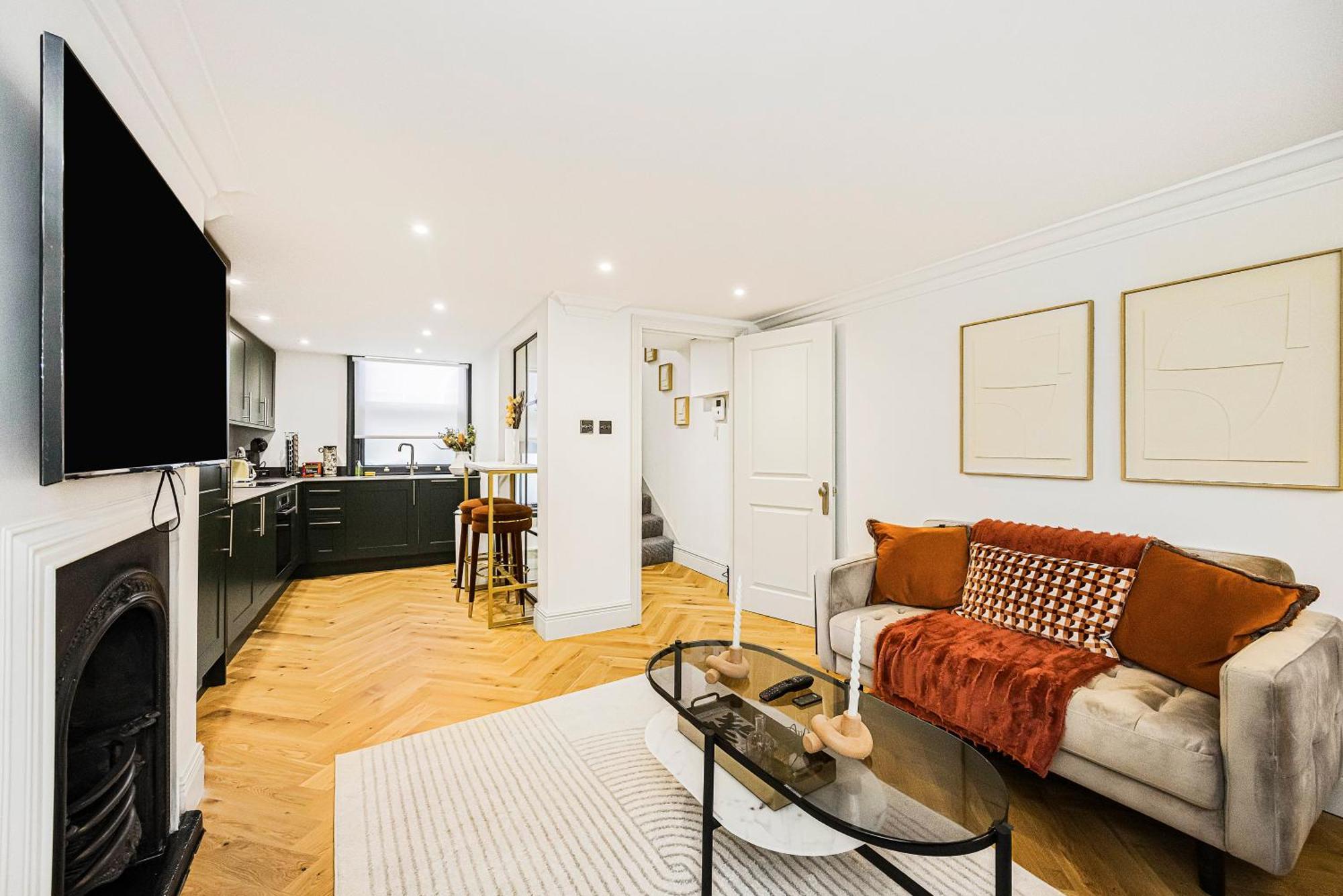 Apartment Stylish 2-bed Townhouse In Mayfair *