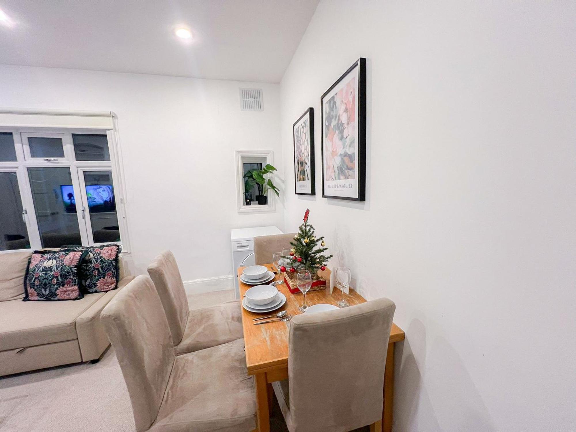 Lovely 3 Bedroom Maisonette With Private Roof Terrace In Hammersmith * London