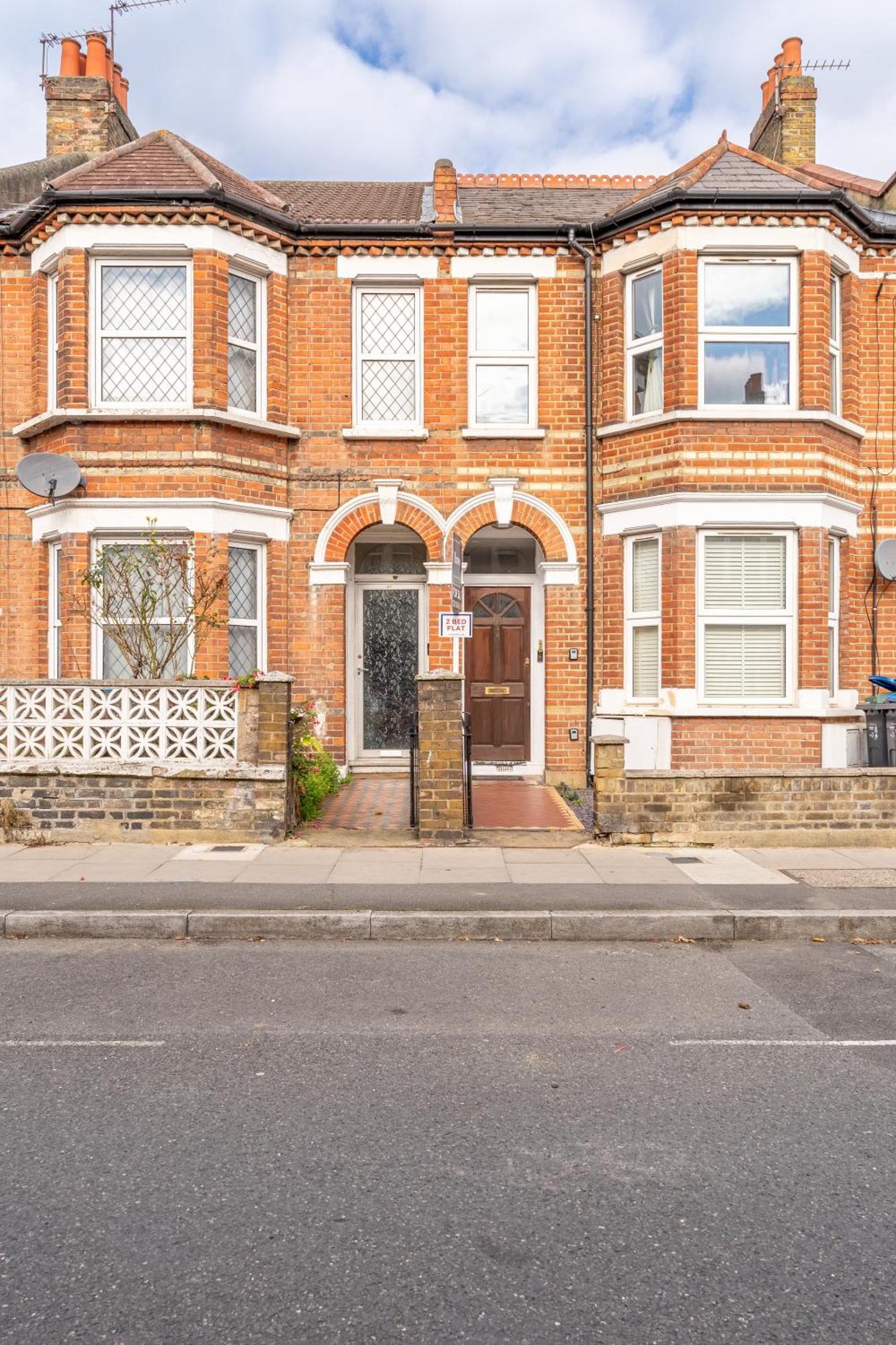 Beautiful 2 Bedroom With Private Garden In Wimbledon - Minutes From Appartement *